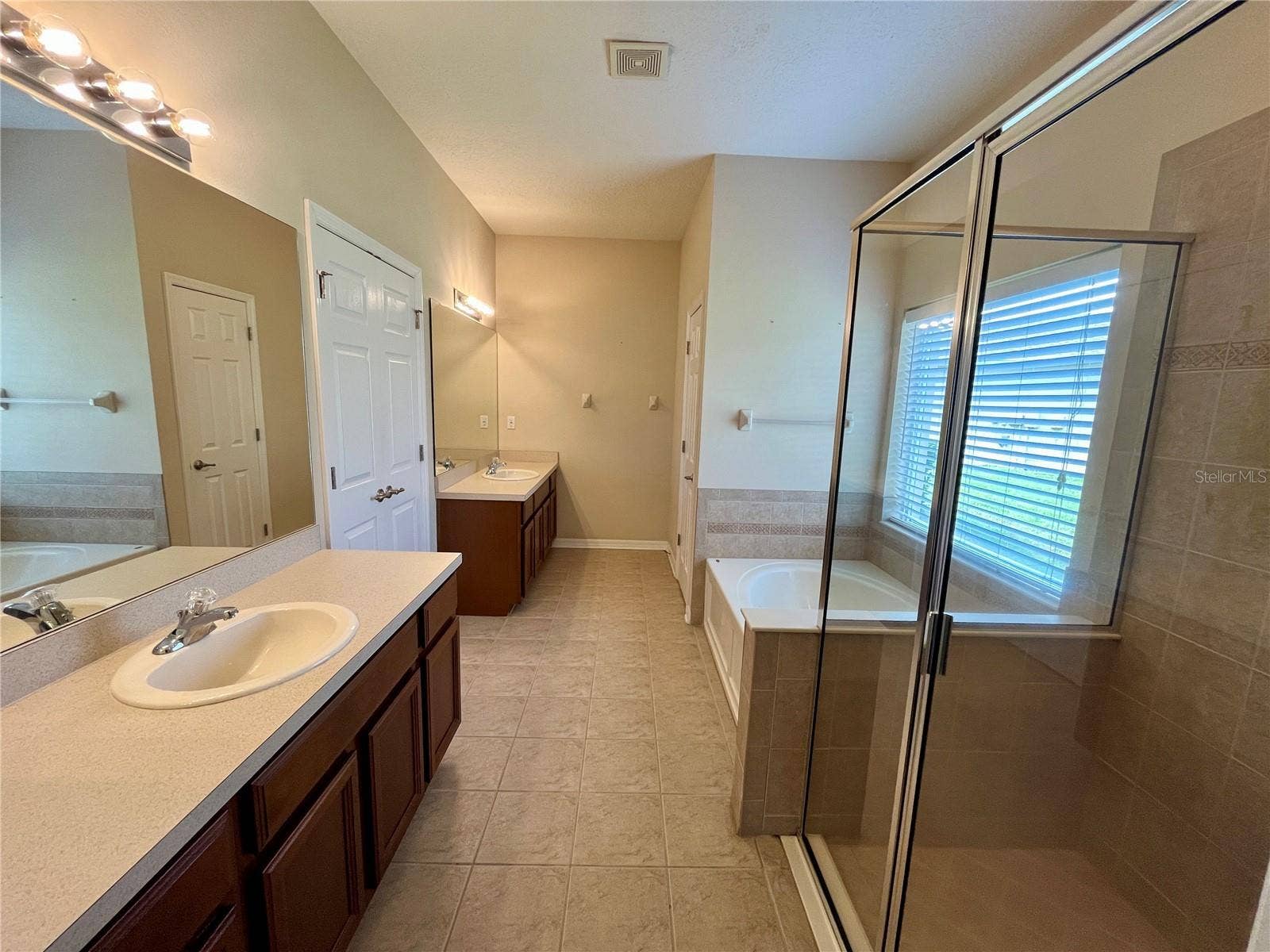 1040 ORCA COURT, Holiday, FL 34691 1040 ORCA COURT, Holiday, FL 34691