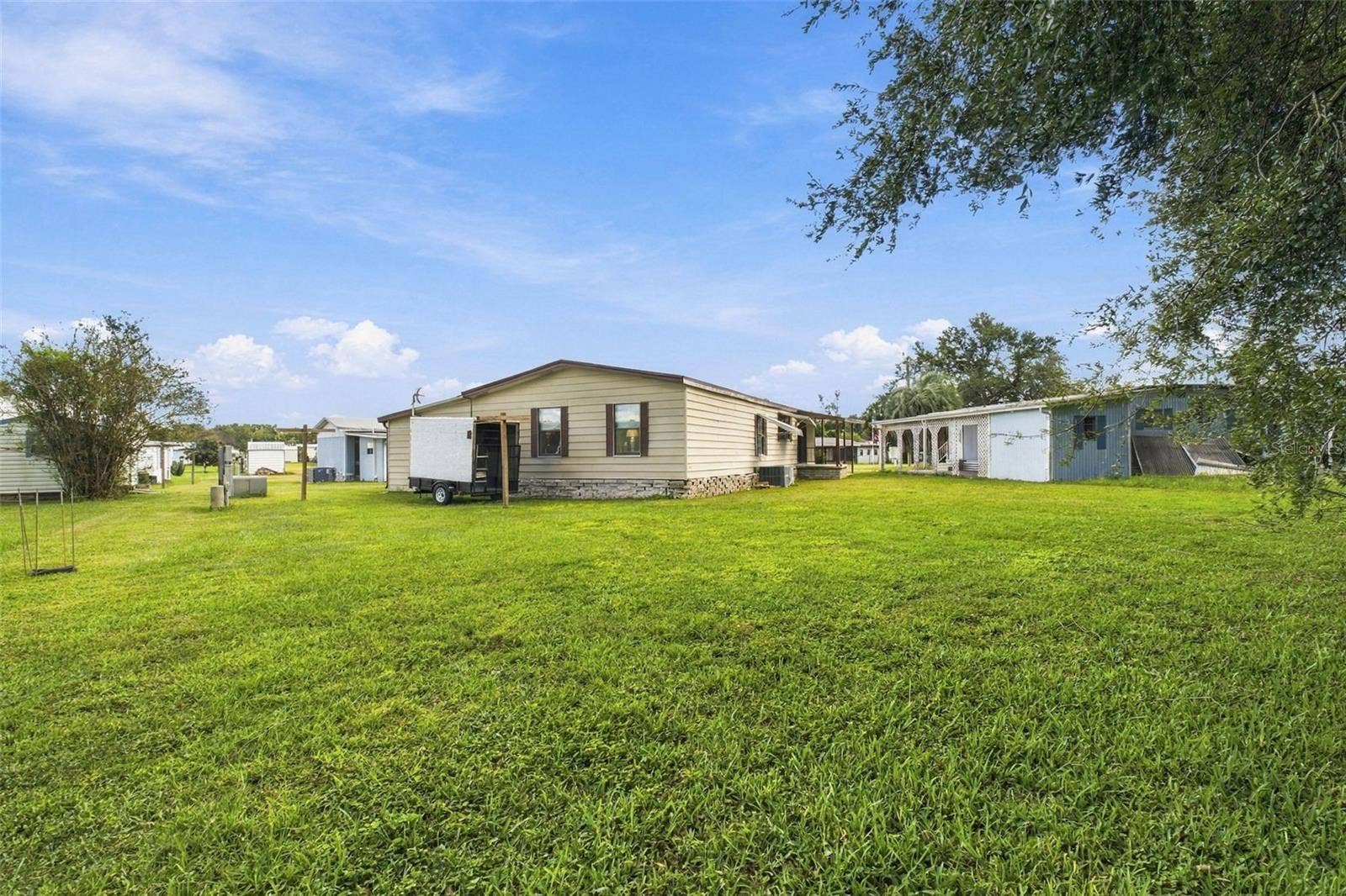 39353 SYCAMORE LANE, Zephyrhills, FL 33542 39353 SYCAMORE LANE, Zephyrhills, FL 33542