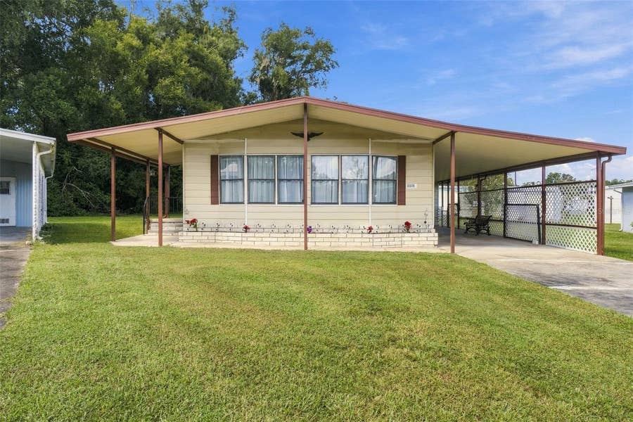 Property photo for 39353 SYCAMORE LANE, Zephyrhills, FL