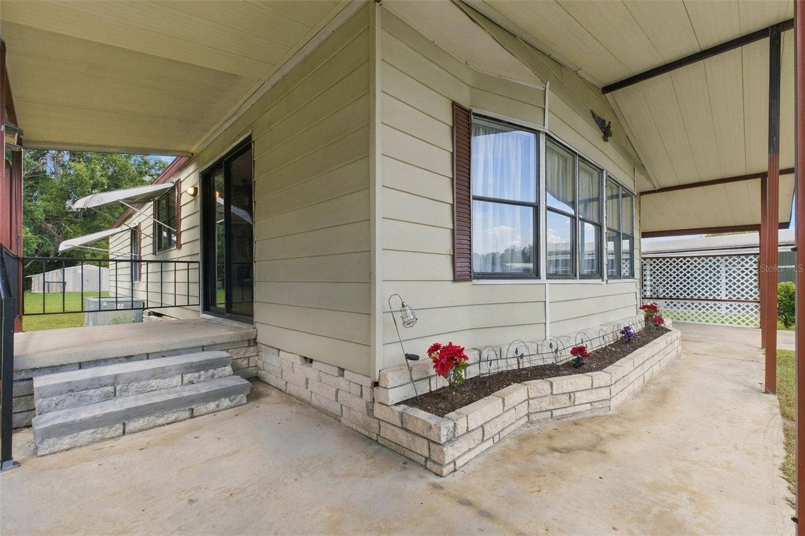 39353 SYCAMORE LANE, Zephyrhills, FL 33542 39353 SYCAMORE LANE, Zephyrhills, FL 33542