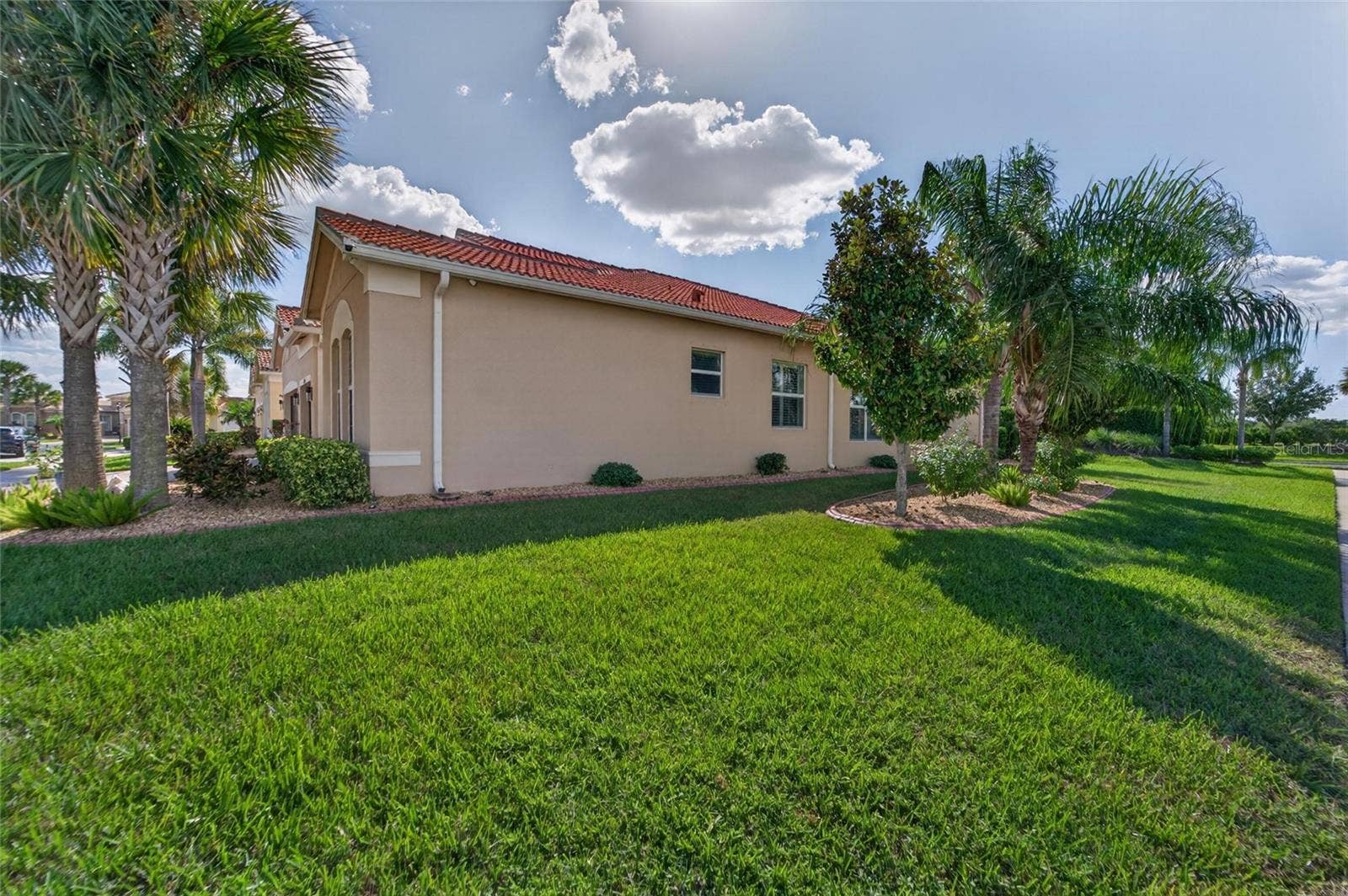 16301 GARNET GLEN PLACE, Wimauma, FL 33598