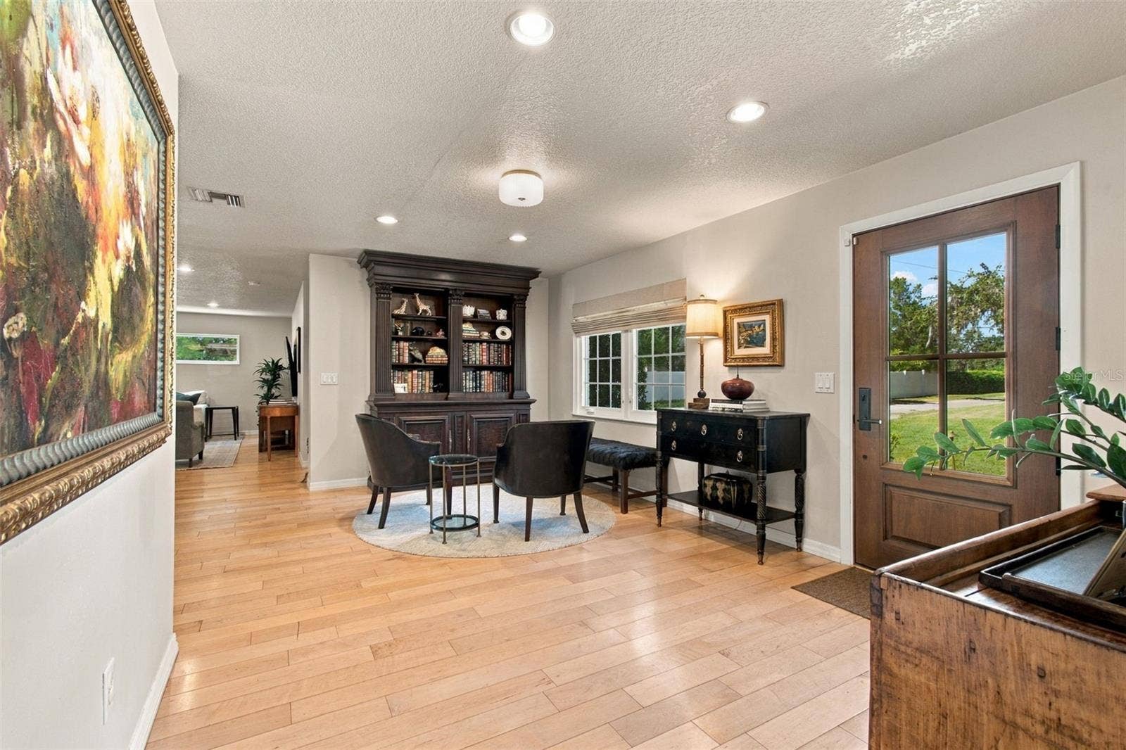 9450 ROBERTS ROAD, Odessa, FL 33556 Foyer & Formal Living Room