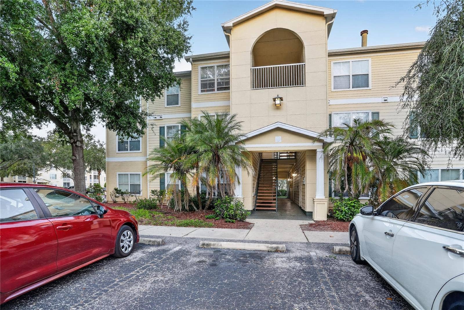18119 BRIDLE BIT LANE, #18119, Tampa, FL 33647