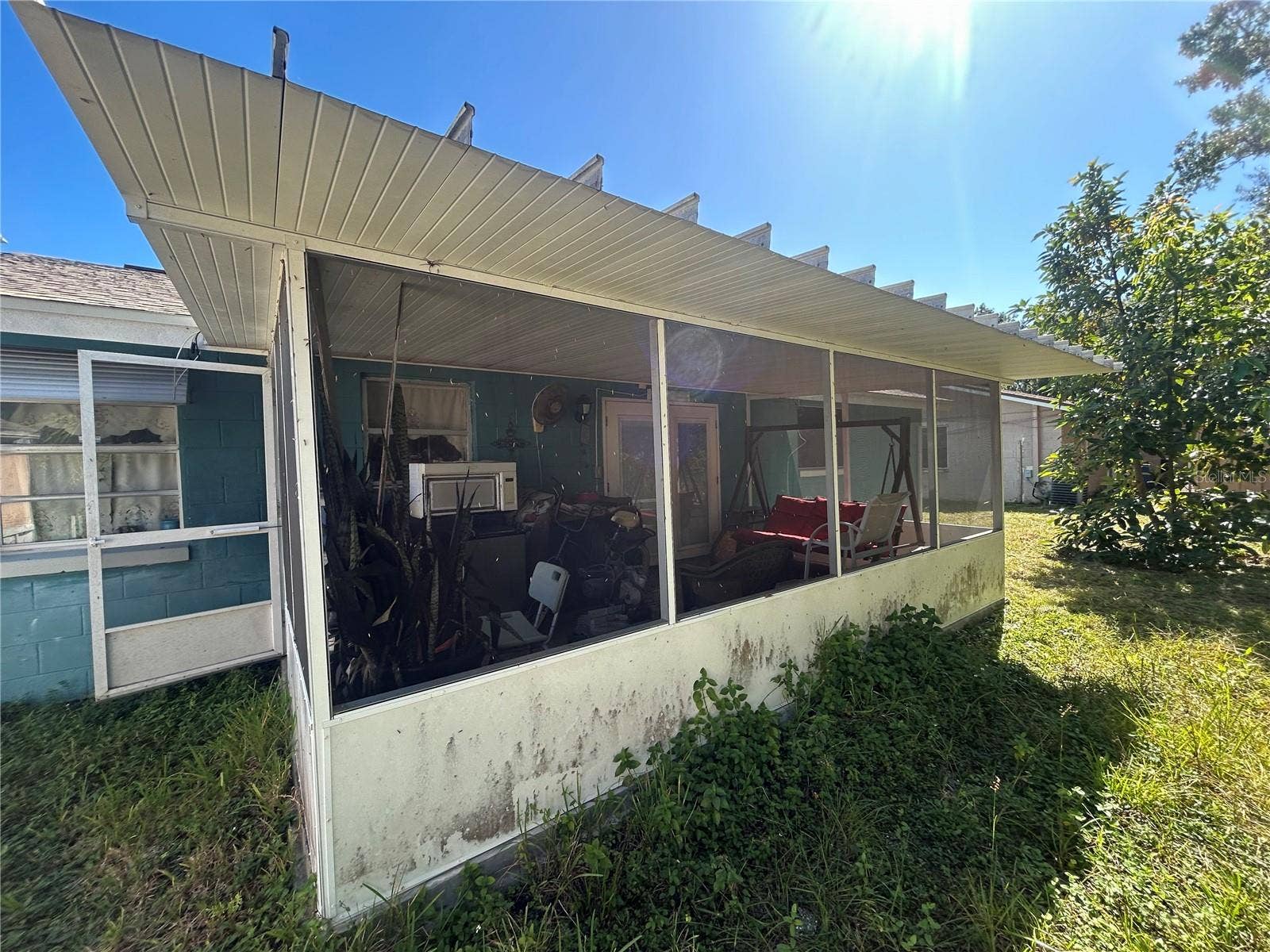 8906 PEPPERMILL COURT, Tampa, FL 33634
