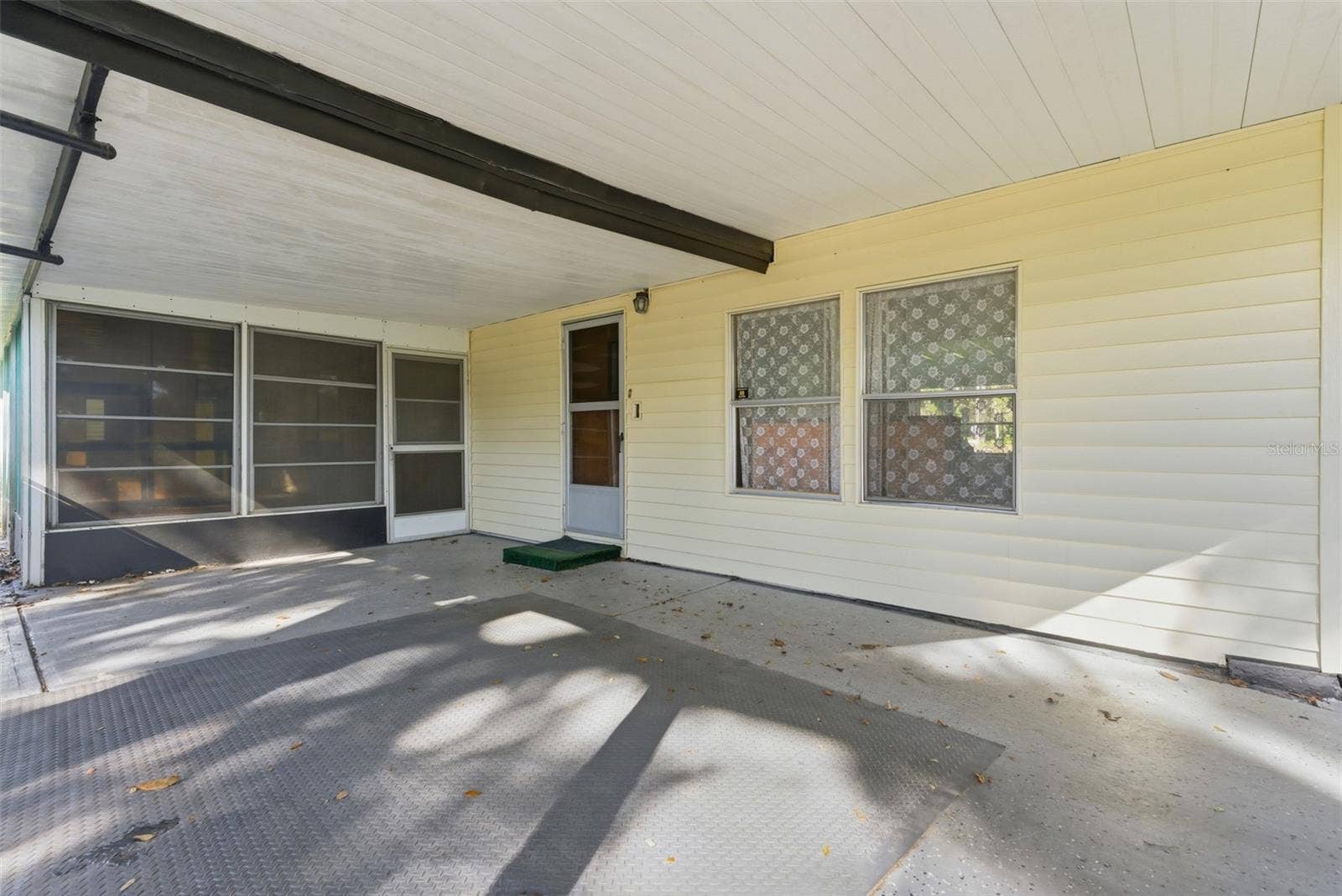 6147 RIDGEWOOD DRIVE, Zephyrhills, FL 33542 6147 RIDGEWOOD DRIVE, Zephyrhills, FL 33542