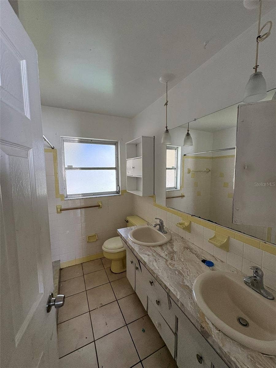 13941 84TH TERRACE, Seminole, FL 33776 13941 84TH TERRACE, Seminole, FL 33776