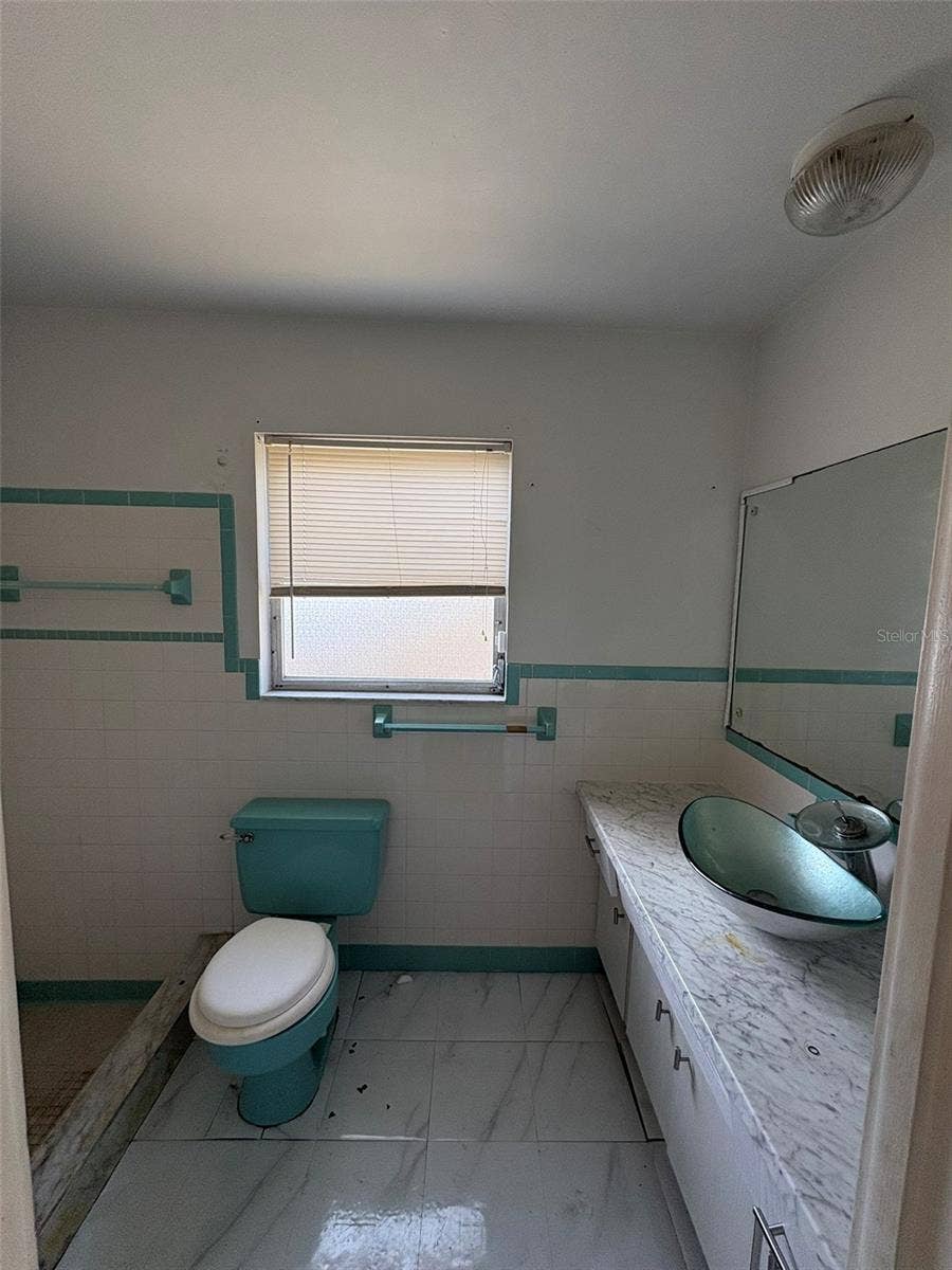 13941 84TH TERRACE, Seminole, FL 33776 13941 84TH TERRACE, Seminole, FL 33776