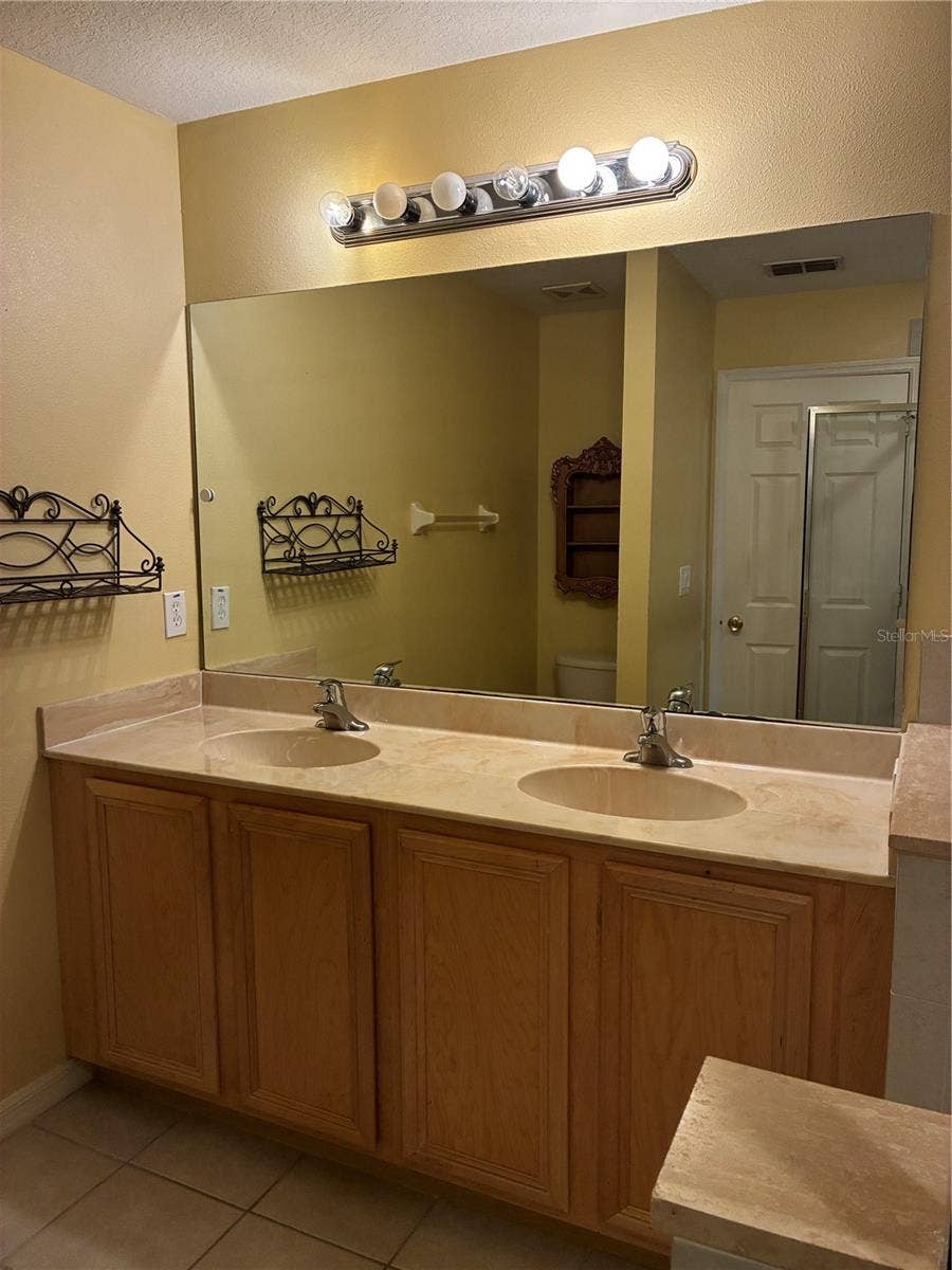 20105 WEEPING LAUREL PLACE, Tampa, FL 33647 20105 WEEPING LAUREL PLACE, Tampa, FL 33647