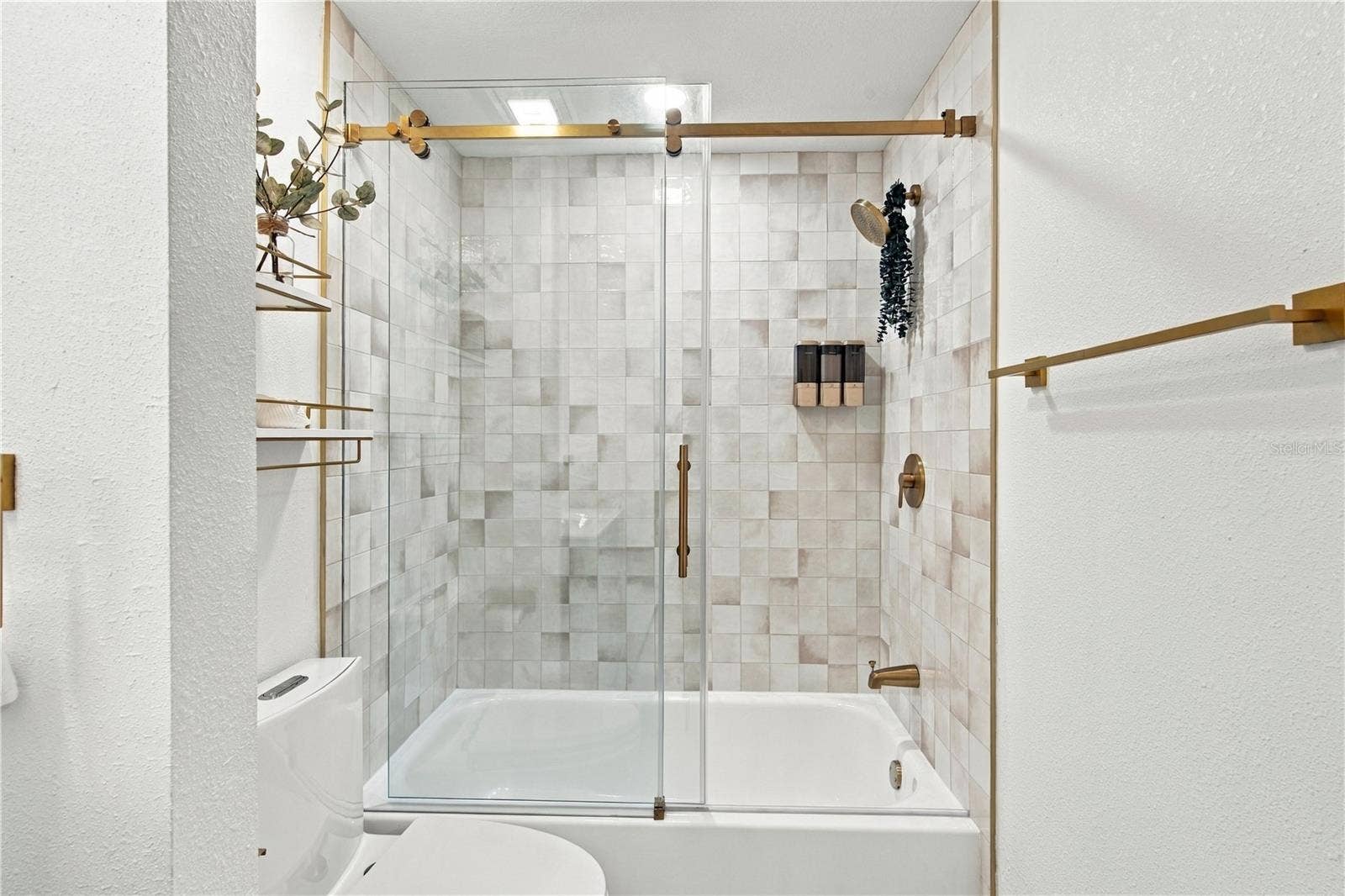 13824 CHERRY BROOK LANE, Tampa, FL 33618 BATHROOM 3