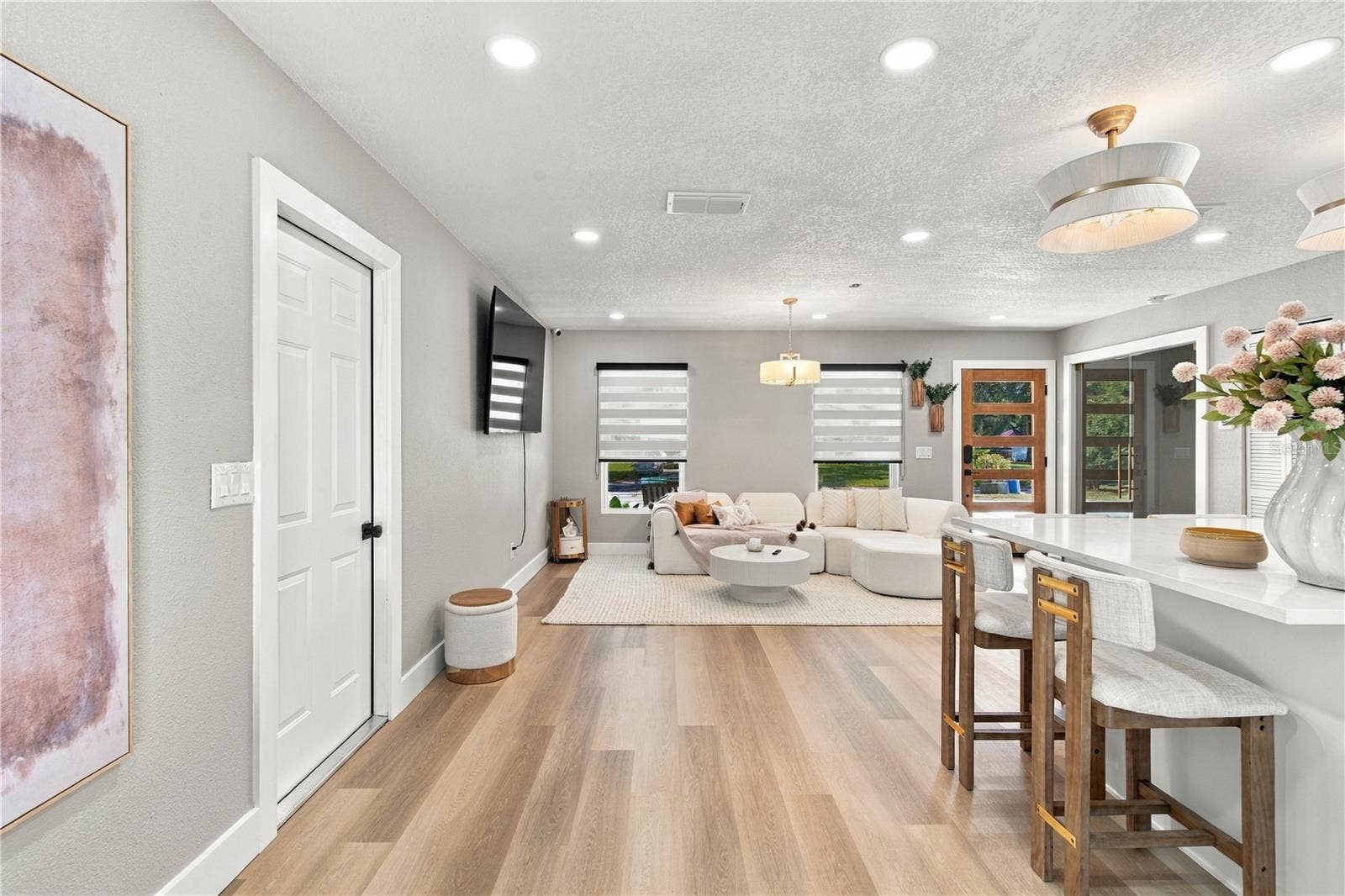 13824 CHERRY BROOK LANE, Tampa, FL 33618 KITCHEN & LIVING ROOM