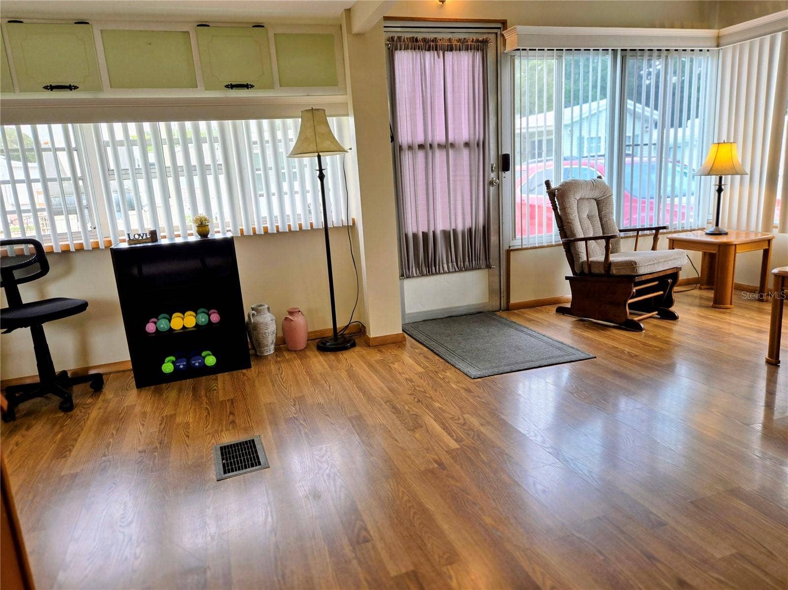 39326 HOMECREST DRIVE, Zephyrhills, FL 33542 39326 HOMECREST DRIVE, Zephyrhills, FL 33542