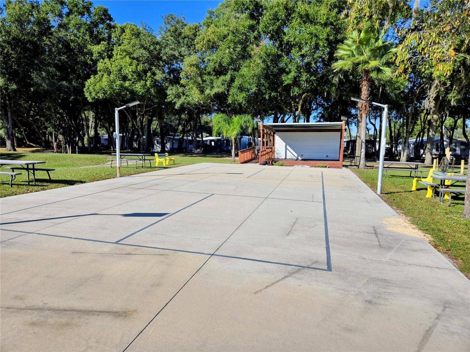 39326 HOMECREST DRIVE, Zephyrhills, FL 33542 39326 HOMECREST DRIVE, Zephyrhills, FL 33542
