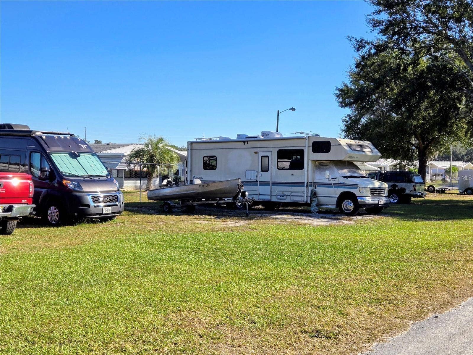39326 HOMECREST DRIVE, Zephyrhills, FL 33542 39326 HOMECREST DRIVE, Zephyrhills, FL 33542