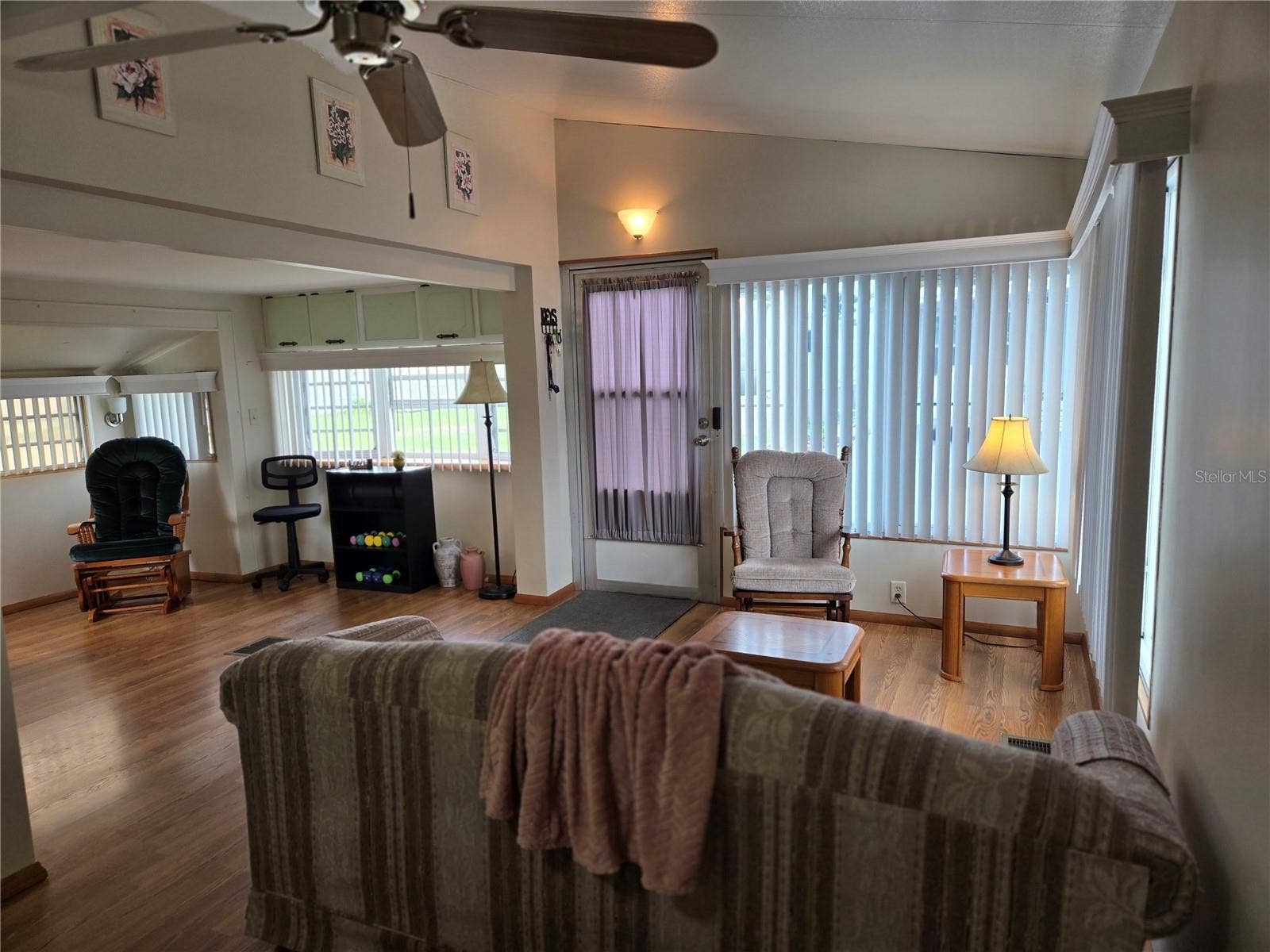 39326 HOMECREST DRIVE, Zephyrhills, FL 33542 39326 HOMECREST DRIVE, Zephyrhills, FL 33542