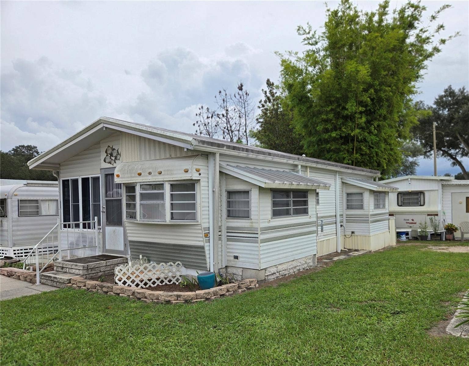 39326 HOMECREST DRIVE, Zephyrhills, FL 33542 39326 HOMECREST DRIVE, Zephyrhills, FL 33542