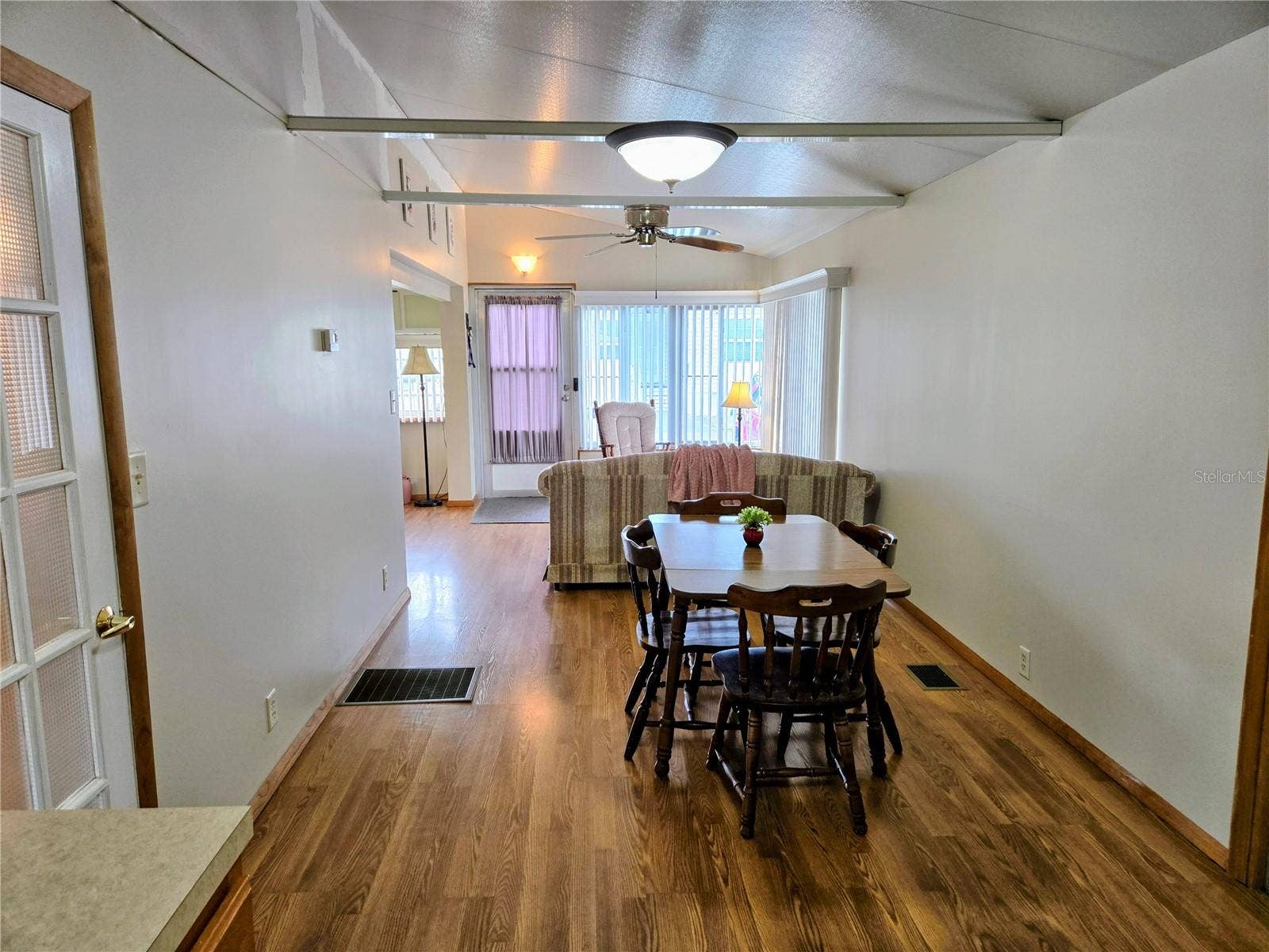 39326 HOMECREST DRIVE, Zephyrhills, FL 33542 39326 HOMECREST DRIVE, Zephyrhills, FL 33542