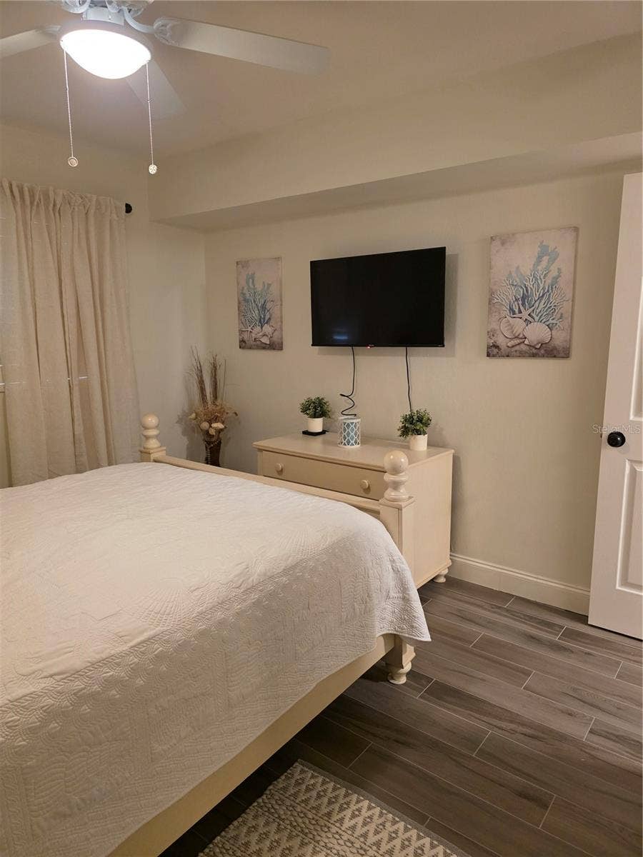 10033 64TH AVENUE N, #9, St Petersburg, FL 33708
