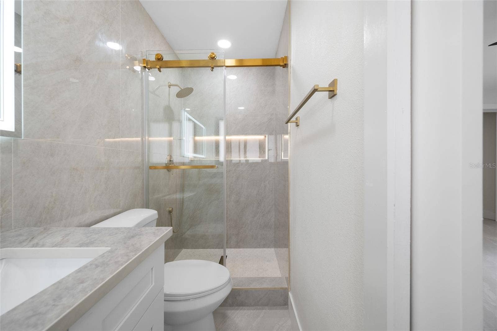 4707 W PAUL AVENUE, Tampa, FL 33611