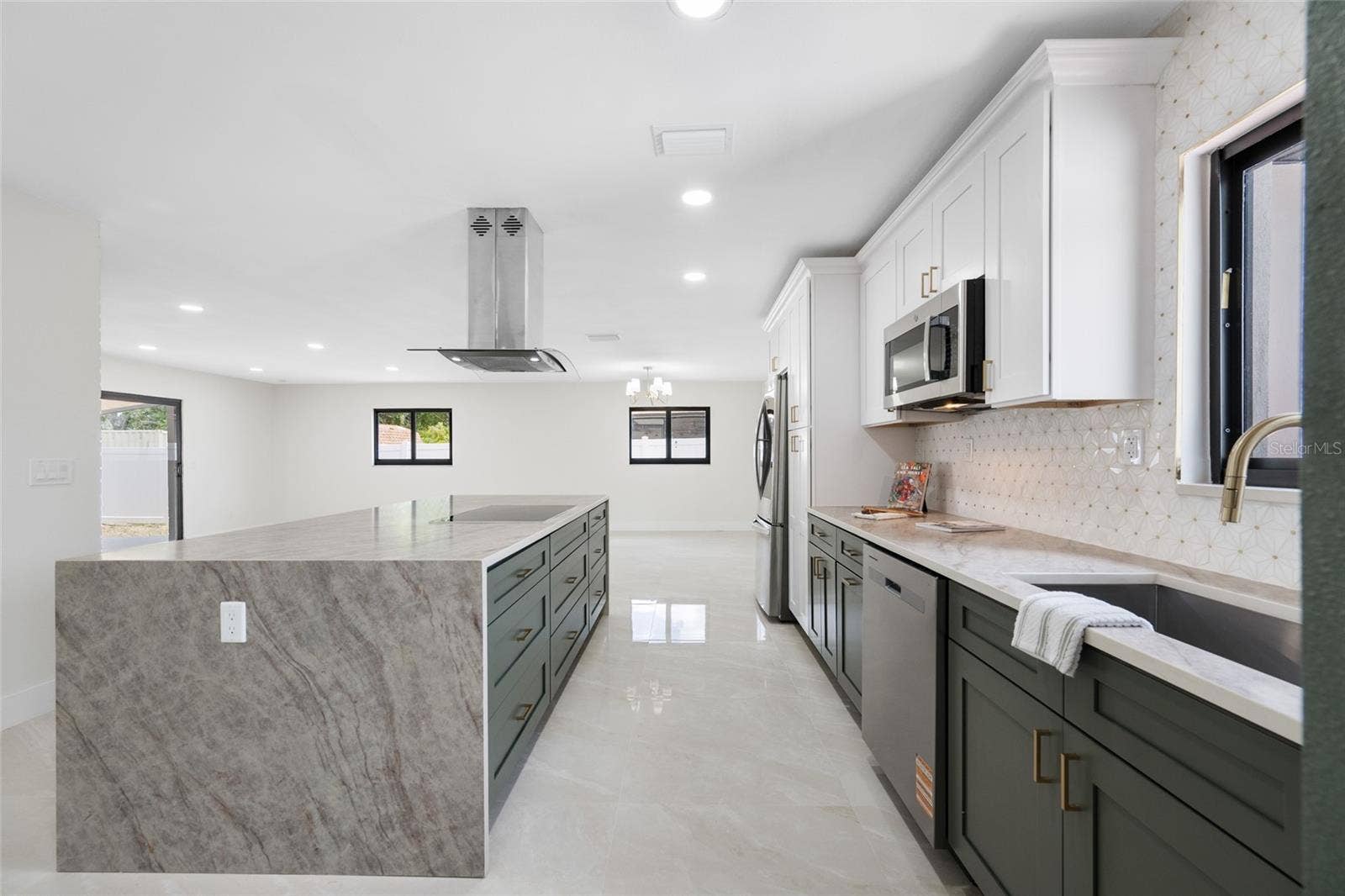 4707 W PAUL AVENUE, Tampa, FL 33611