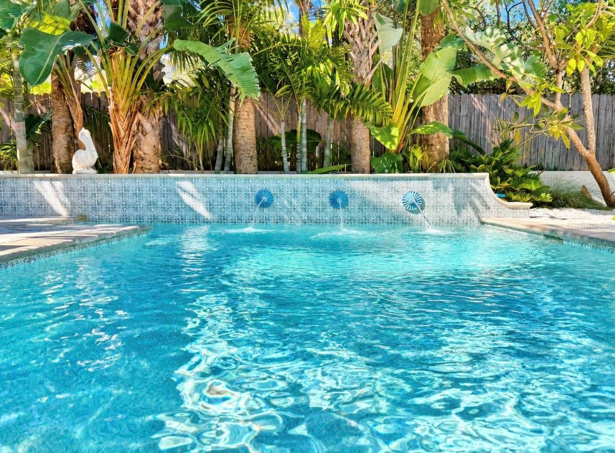 105 6TH AVENUE, St Pete Beach, FL 33706 105 6TH AVENUE, St Pete Beach, FL 33706