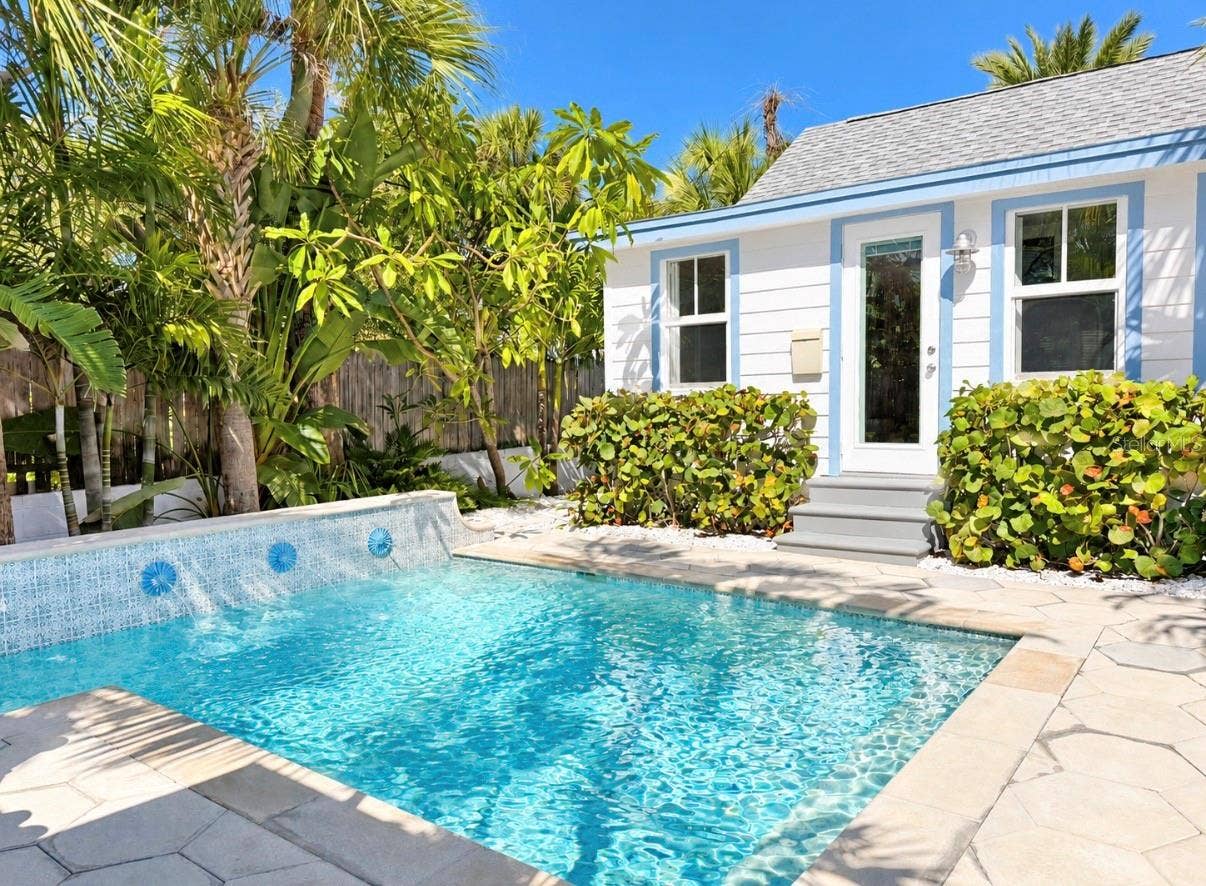 105 6TH AVENUE, St Pete Beach, FL 33706 105 6TH AVENUE, St Pete Beach, FL 33706