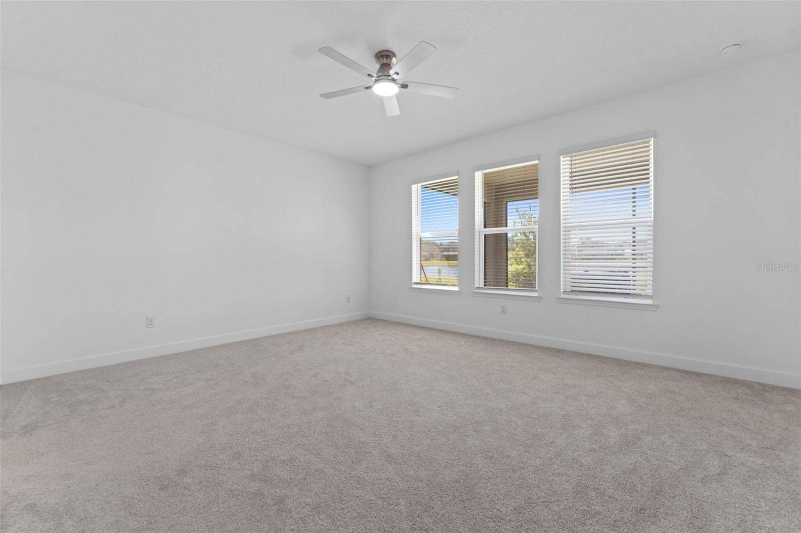 1628 LONGLINER LOOP, Wesley Chapel, FL 33543