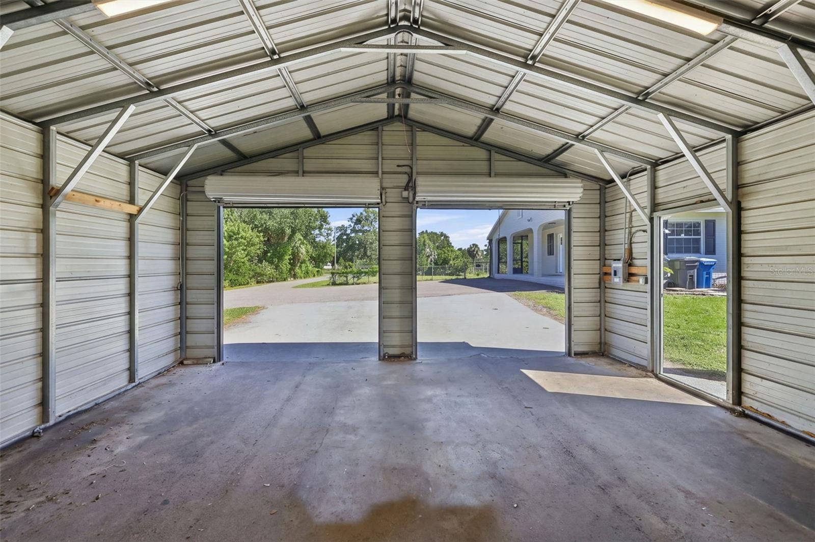 11711 MESSLER ROAD, Gibsonton, FL 33534