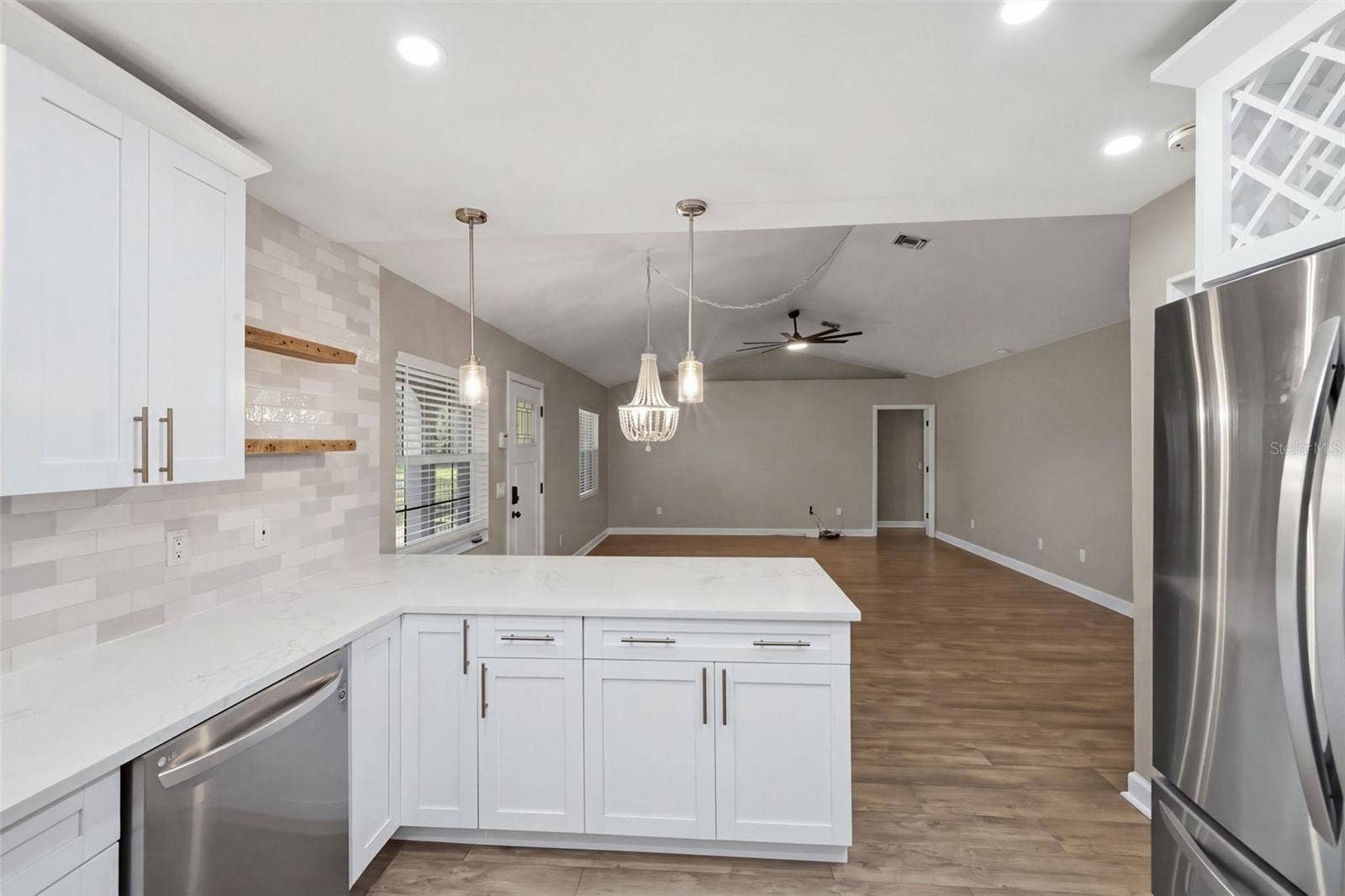 11711 MESSLER ROAD, Gibsonton, FL 33534