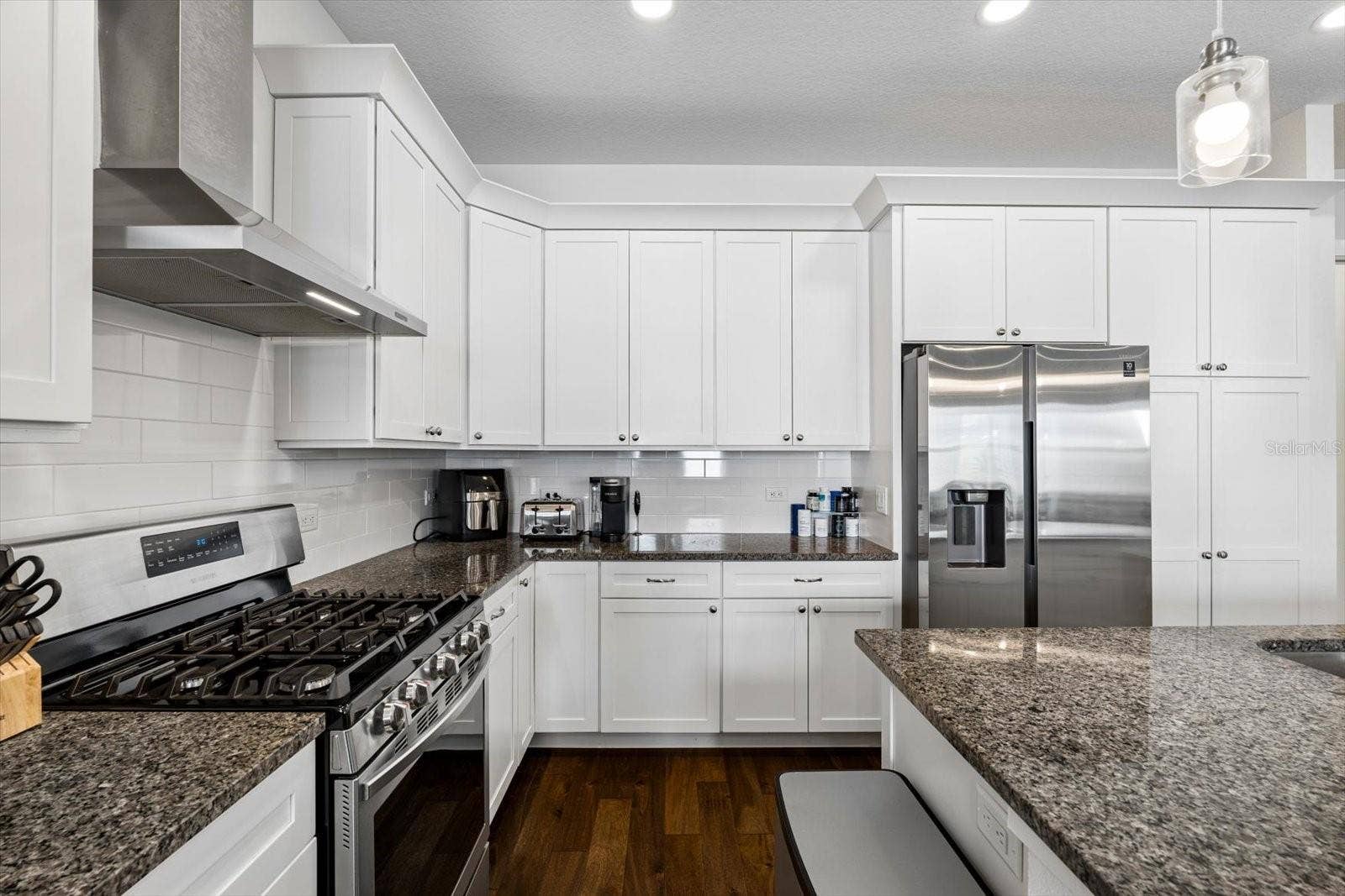 819 OAK BEND LANE, Dunedin, FL 34698 819 OAK BEND LANE, Dunedin, FL 34698