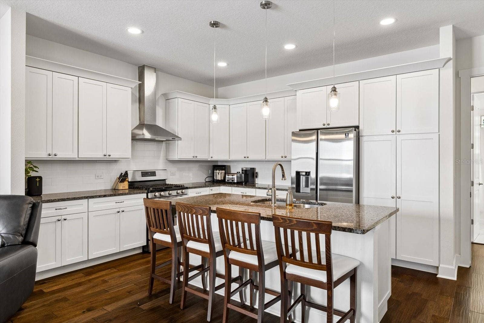 819 OAK BEND LANE, Dunedin, FL 34698 819 OAK BEND LANE, Dunedin, FL 34698