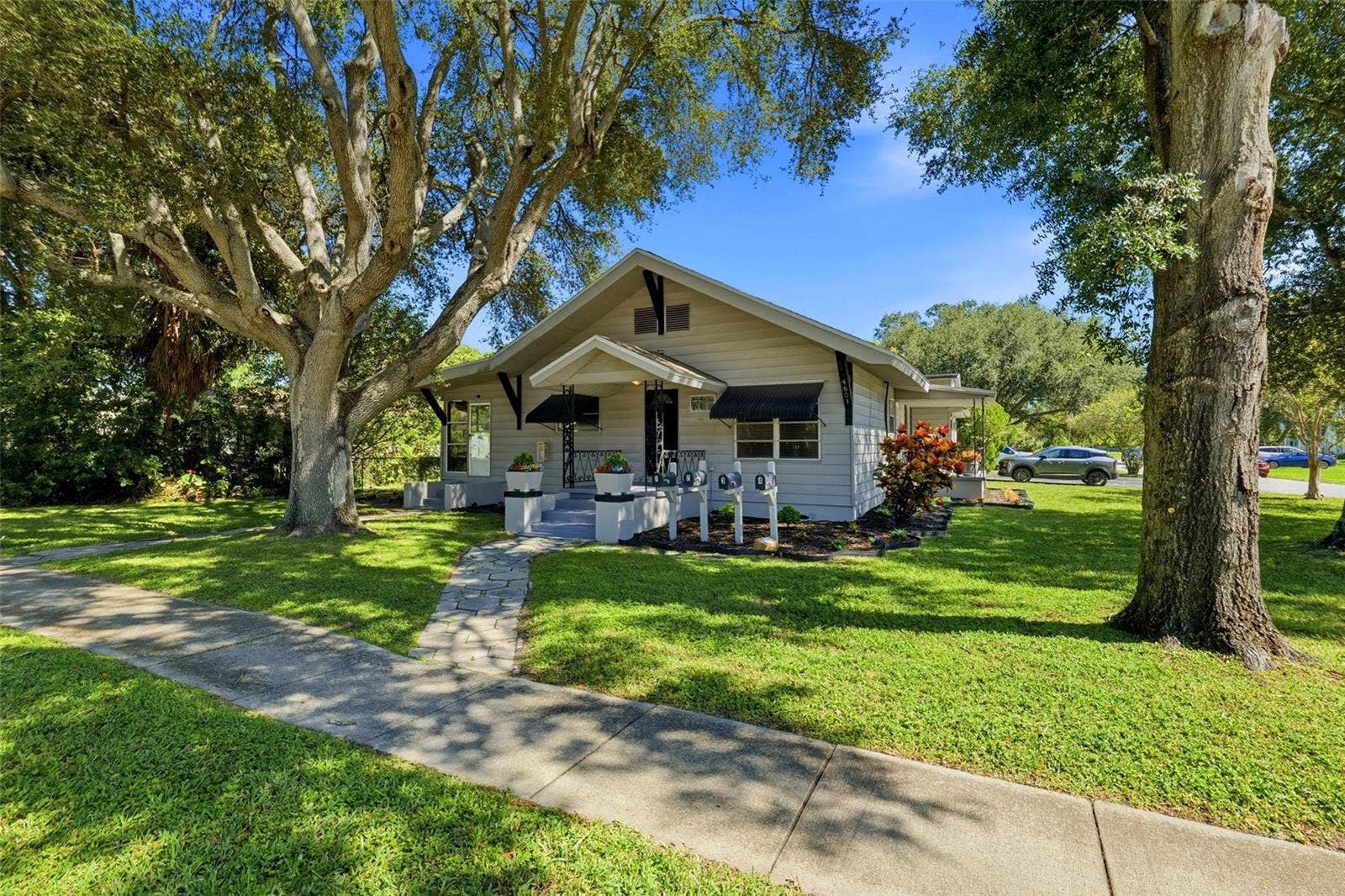 4601 DR MARTIN LUTHER KING JR STREET N, St Petersburg, FL 33703