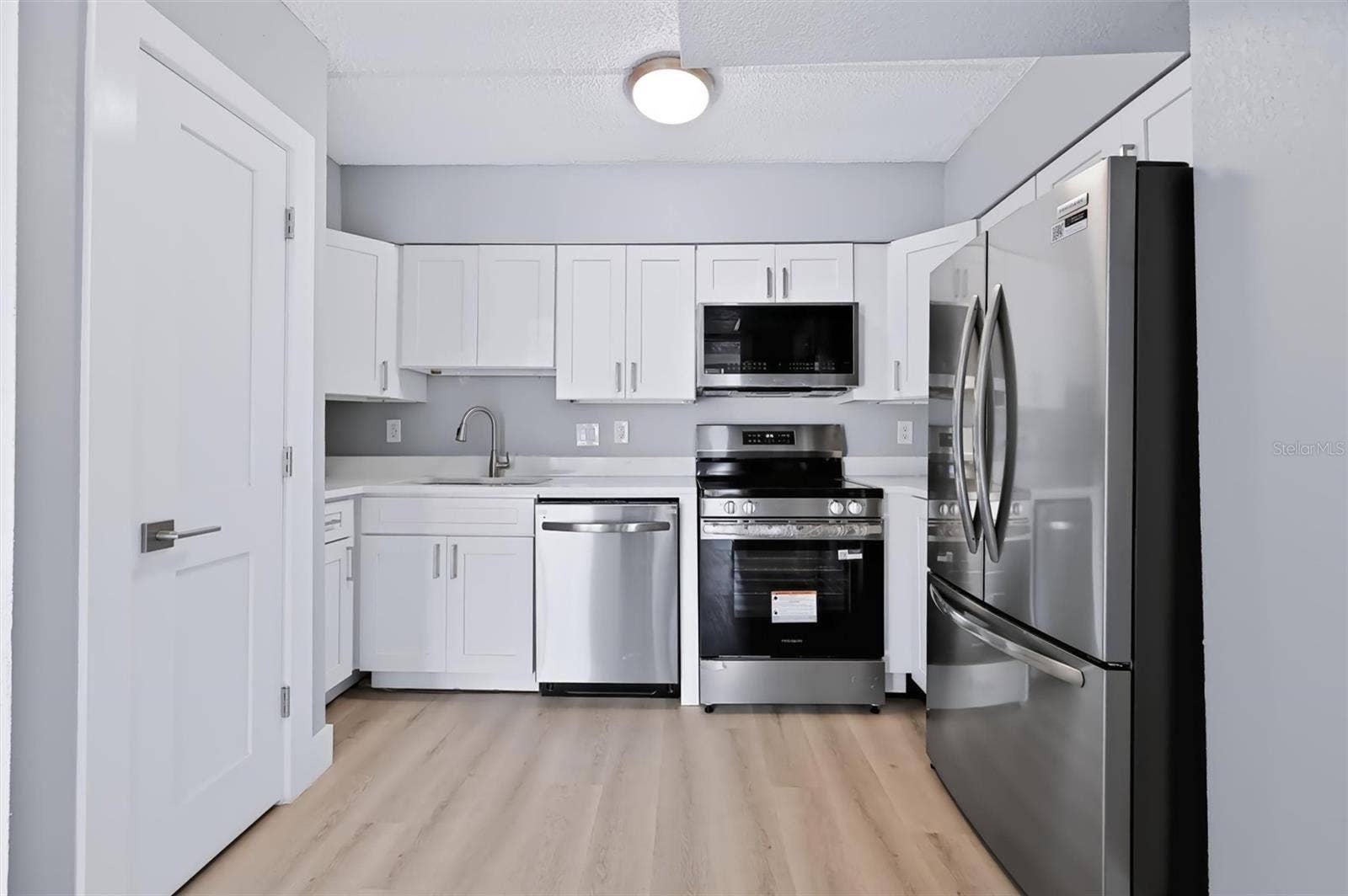 10365 PARADISE BOULEVARD, #5, Treasure Island, FL 33706 10365 PARADISE BOULEVARD, #5, Treasure Island, FL 33706