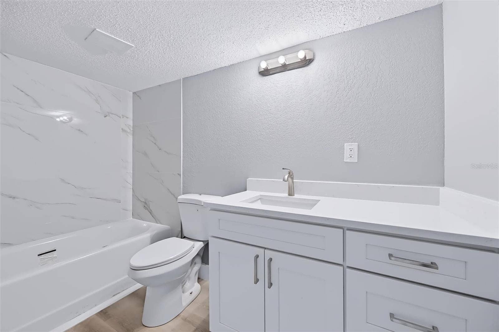 10365 PARADISE BOULEVARD, #5, Treasure Island, FL 33706 10365 PARADISE BOULEVARD, #5, Treasure Island, FL 33706