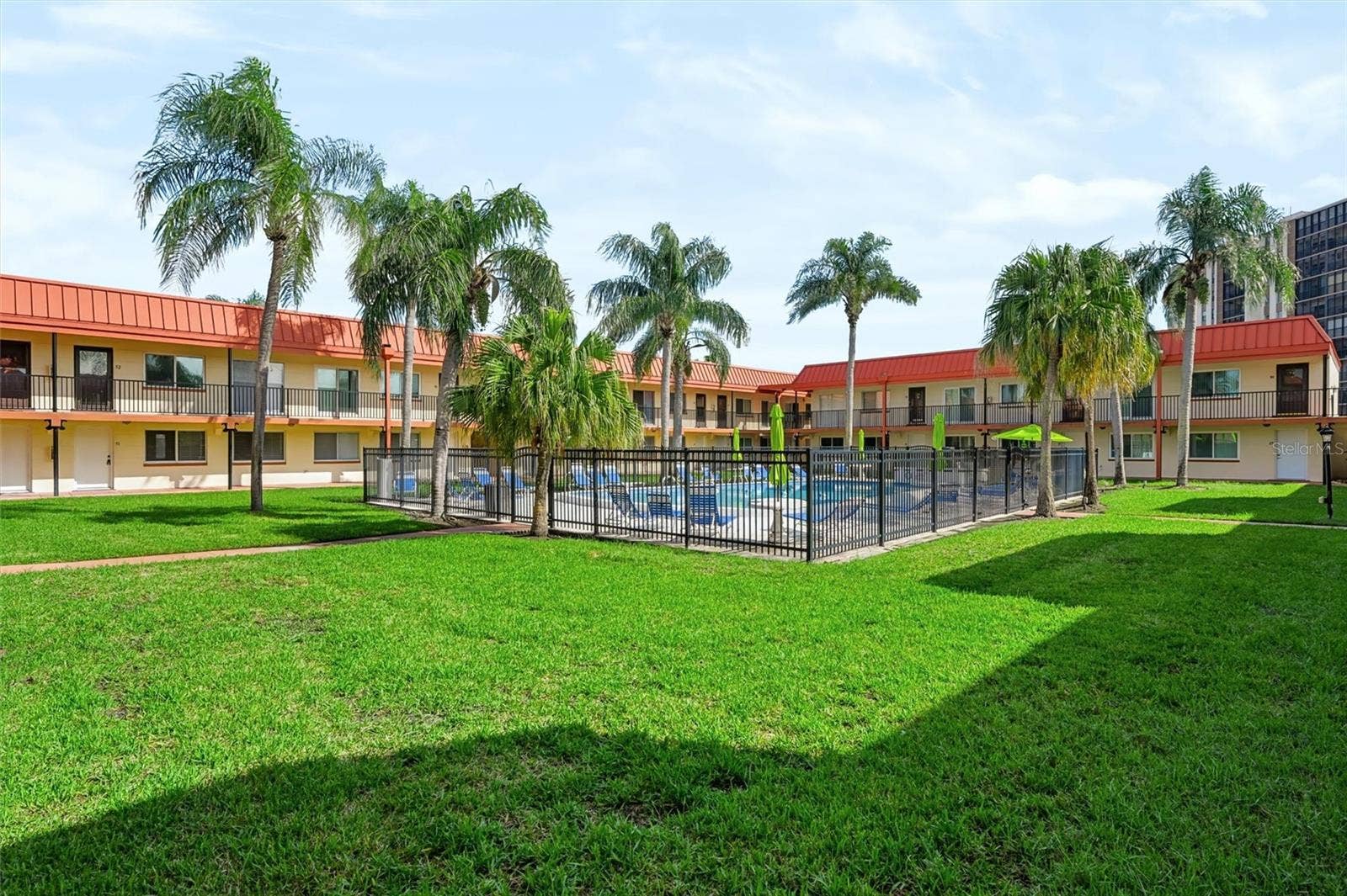 10365 PARADISE BOULEVARD, #5, Treasure Island, FL 33706 10365 PARADISE BOULEVARD, #5, Treasure Island, FL 33706