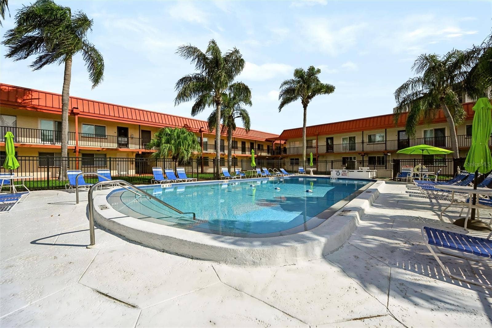 10365 PARADISE BOULEVARD, #5, Treasure Island, FL 33706 10365 PARADISE BOULEVARD, #5, Treasure Island, FL 33706