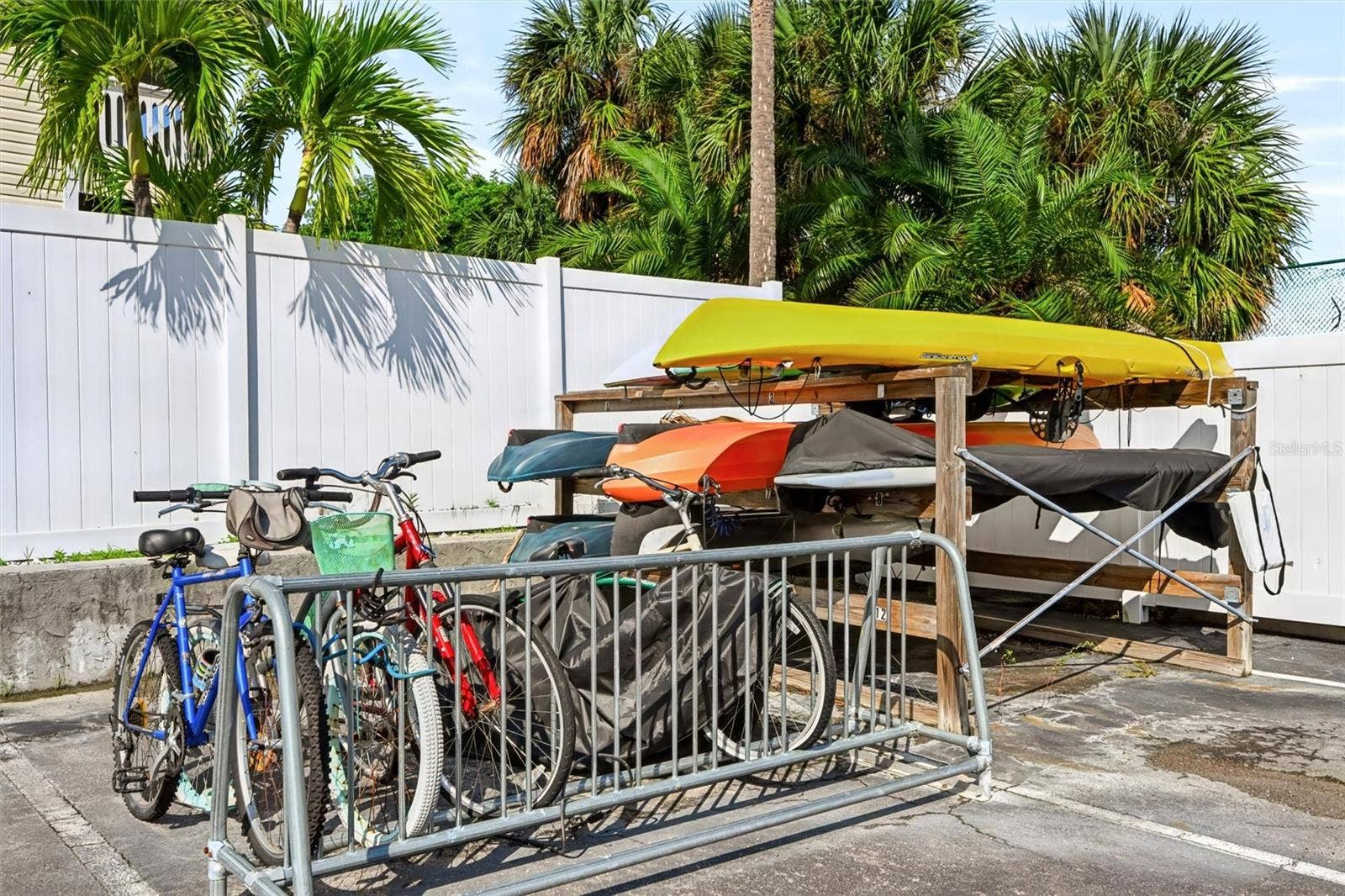 10365 PARADISE BOULEVARD, #5, Treasure Island, FL 33706 10365 PARADISE BOULEVARD, #5, Treasure Island, FL 33706