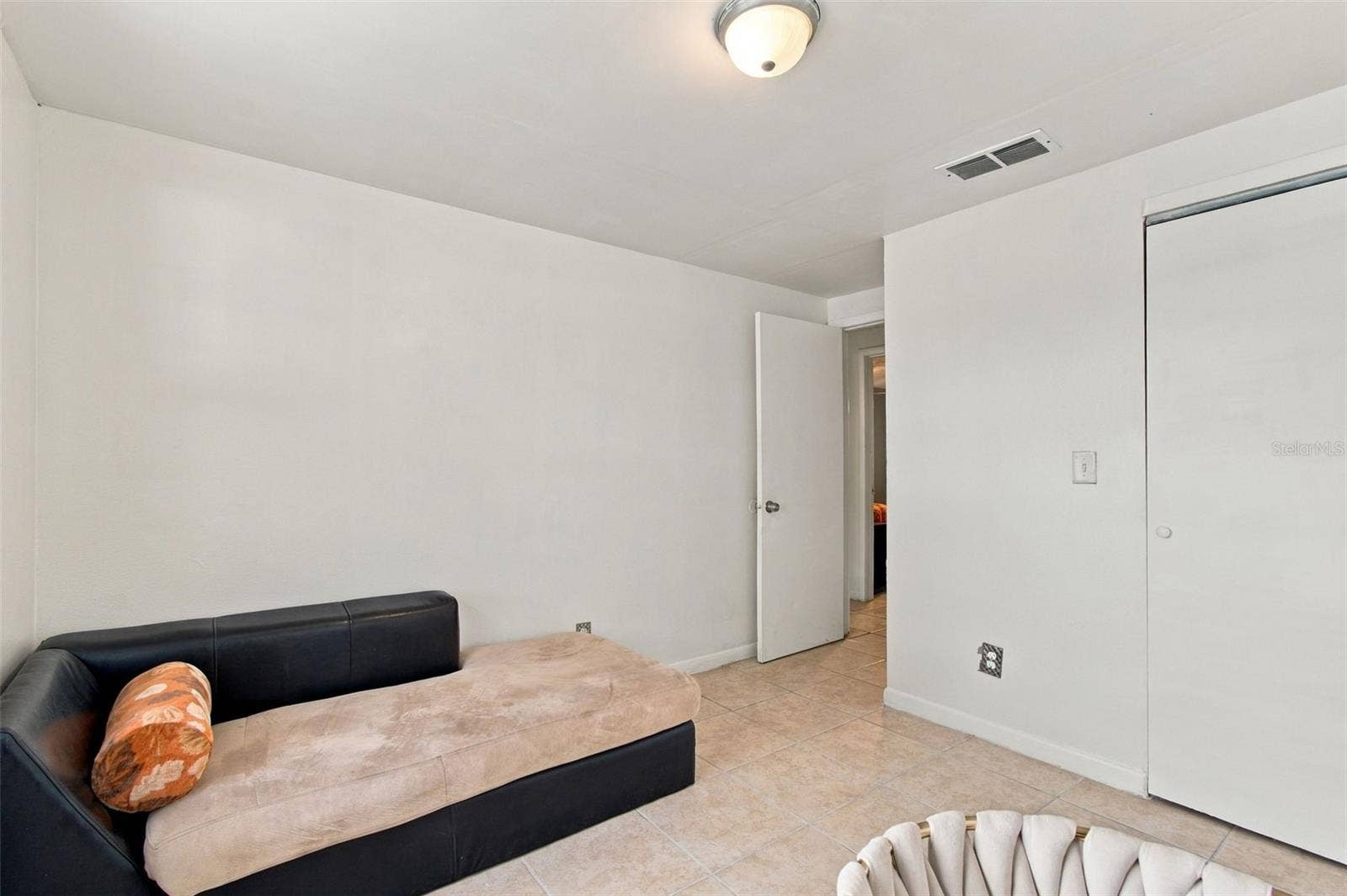 10118 WHEATLEY HILLS COURT, Tampa, FL 33615 10118 WHEATLEY HILLS COURT, Tampa, FL 33615