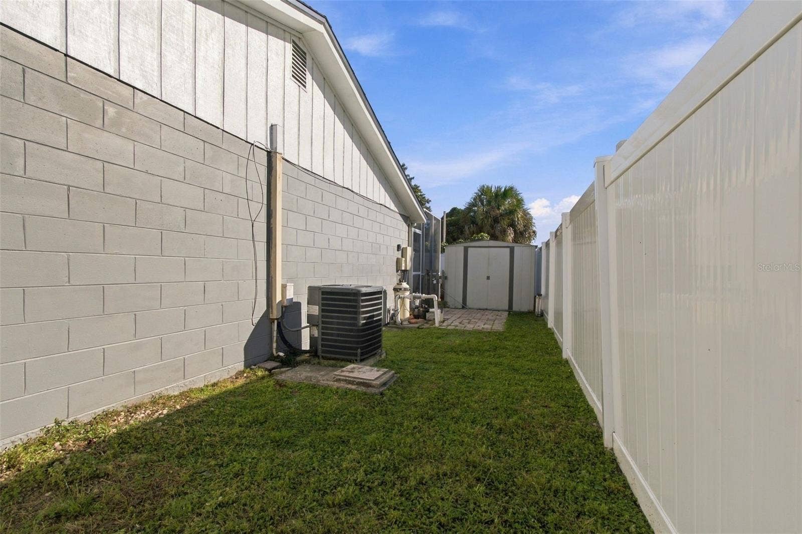 10118 WHEATLEY HILLS COURT, Tampa, FL 33615 10118 WHEATLEY HILLS COURT, Tampa, FL 33615