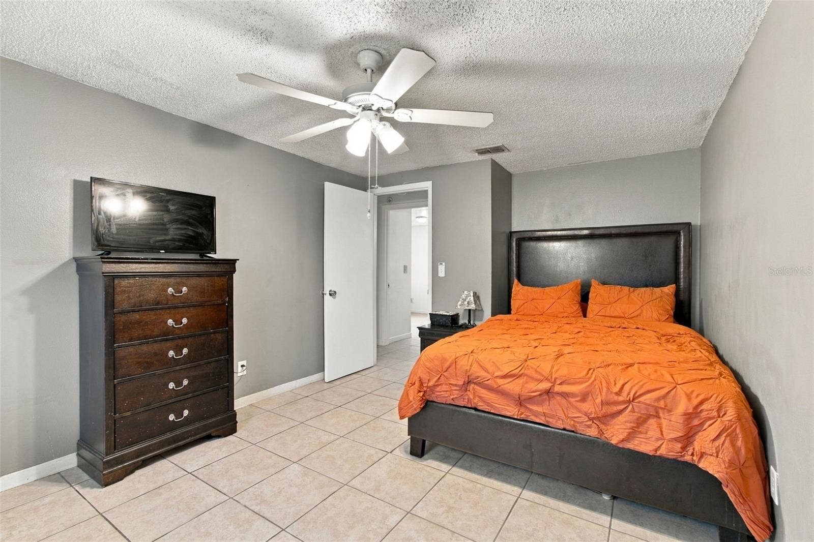 10118 WHEATLEY HILLS COURT, Tampa, FL 33615 10118 WHEATLEY HILLS COURT, Tampa, FL 33615