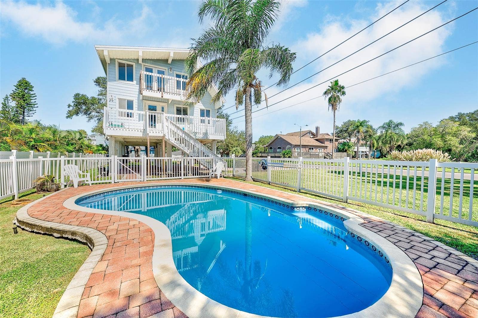 7400 140TH STREET, Seminole, FL 33776
