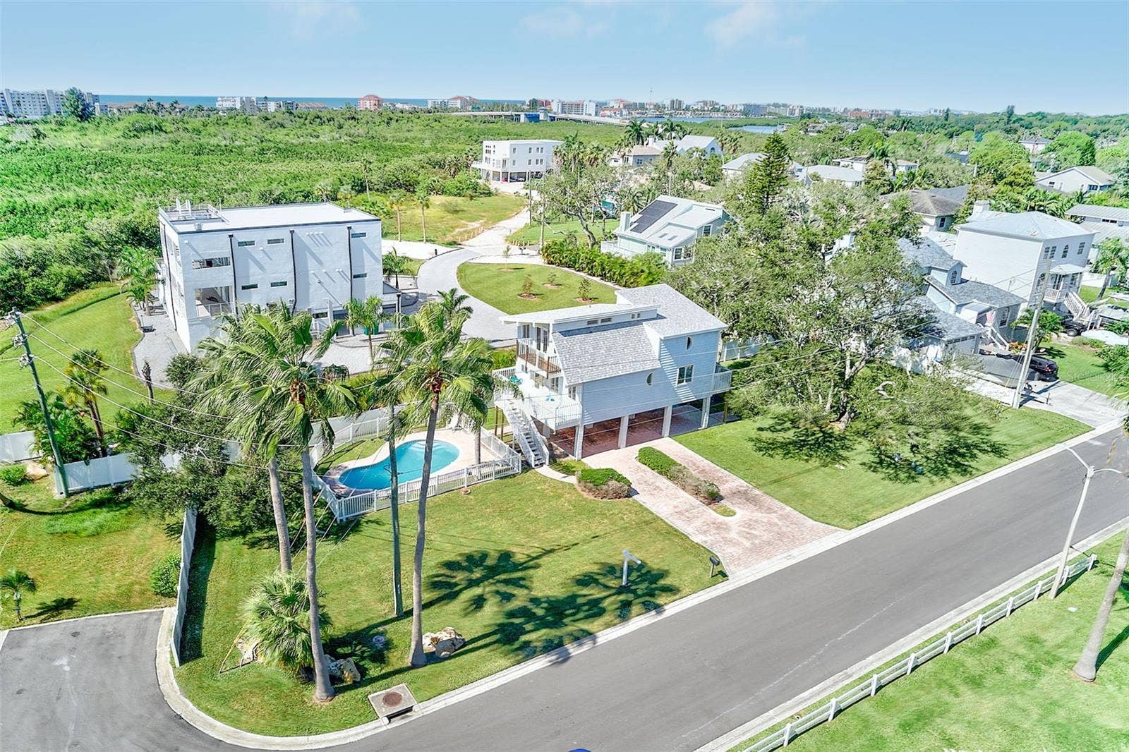 7400 140TH STREET, Seminole, FL 33776