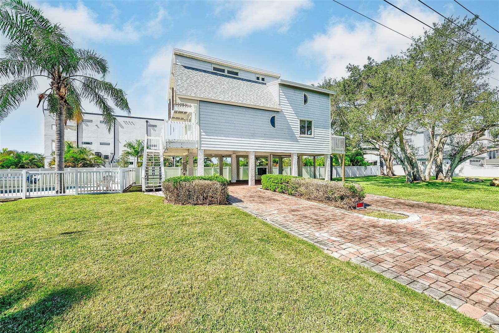 7400 140TH STREET, Seminole, FL 33776