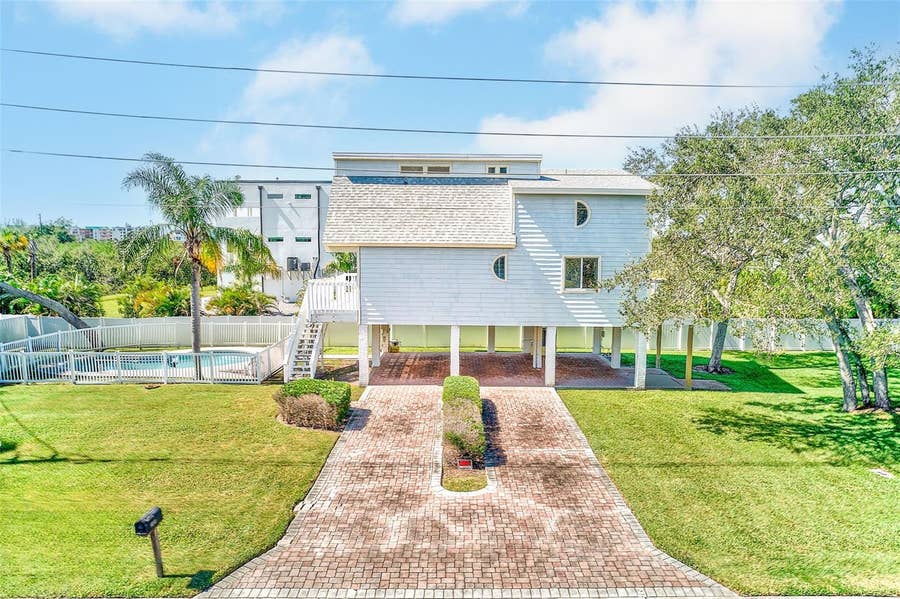 Property photo for 7400 140TH STREET, Seminole, FL