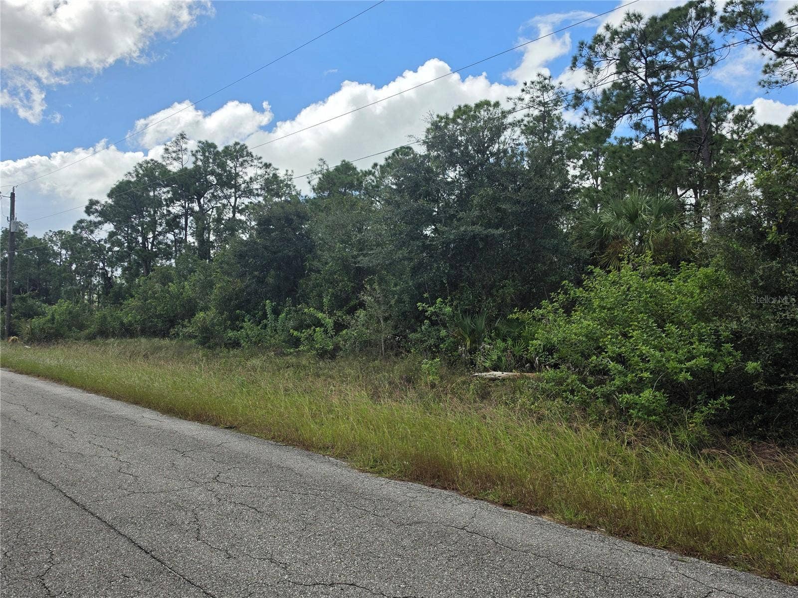 1505 8TH AVENUE, Lehigh Acres, FL 33972 1505 8TH AVENUE, Lehigh Acres, FL 33972
