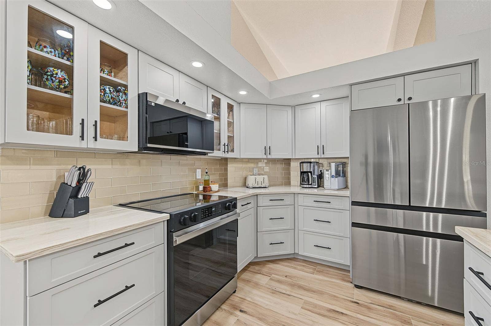 1829 FOXBORO COURT, Oldsmar, FL 34677 1829 FOXBORO COURT, Oldsmar, FL 34677