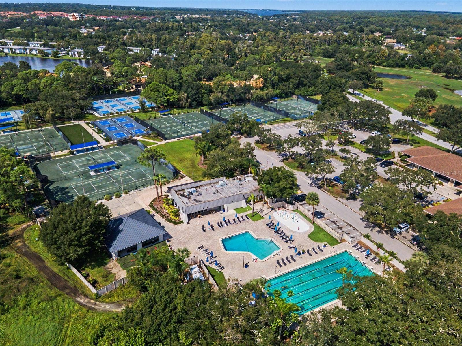 1829 FOXBORO COURT, Oldsmar, FL 34677 1829 FOXBORO COURT, Oldsmar, FL 34677