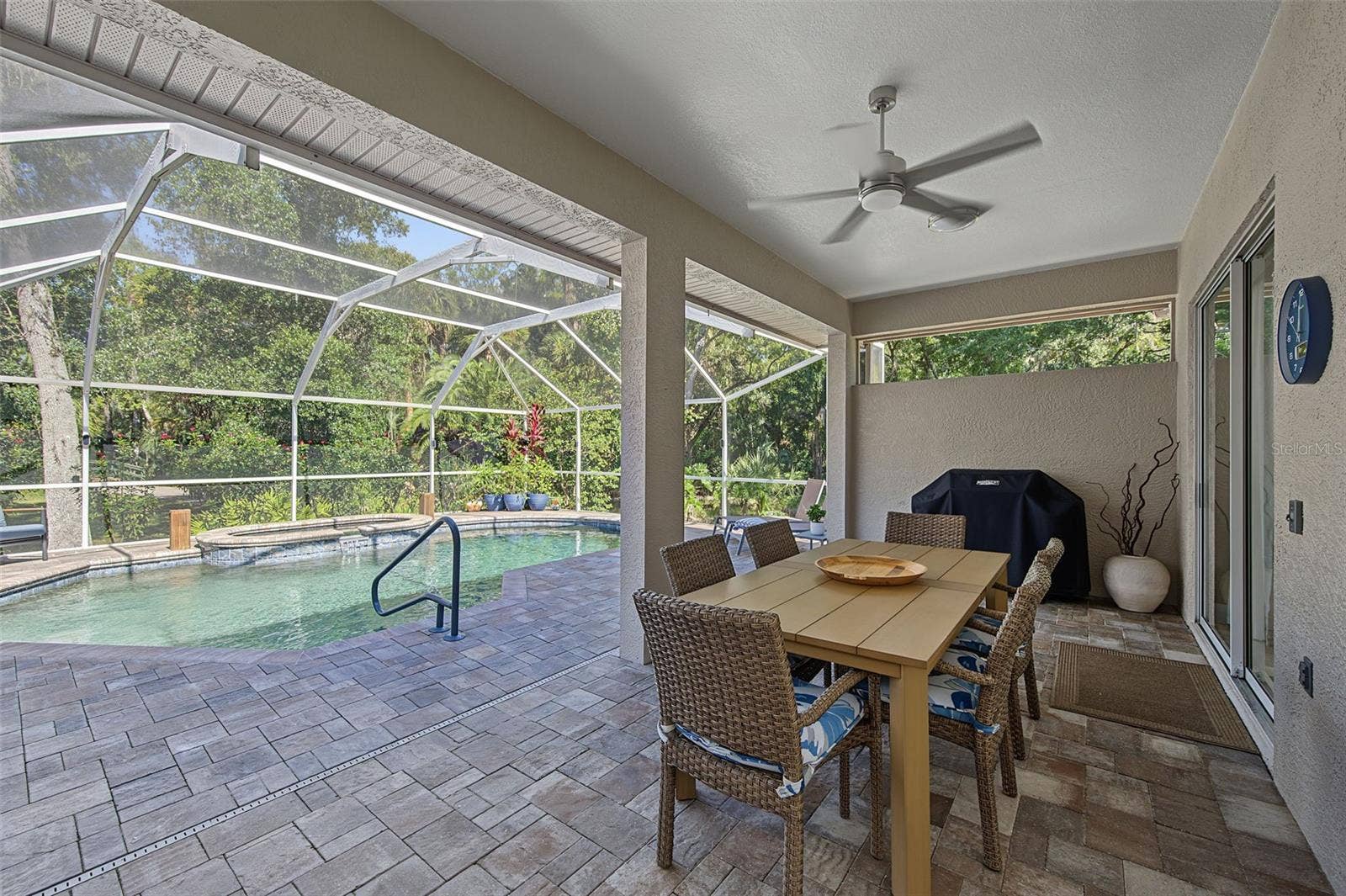 1829 FOXBORO COURT, Oldsmar, FL 34677 1829 FOXBORO COURT, Oldsmar, FL 34677
