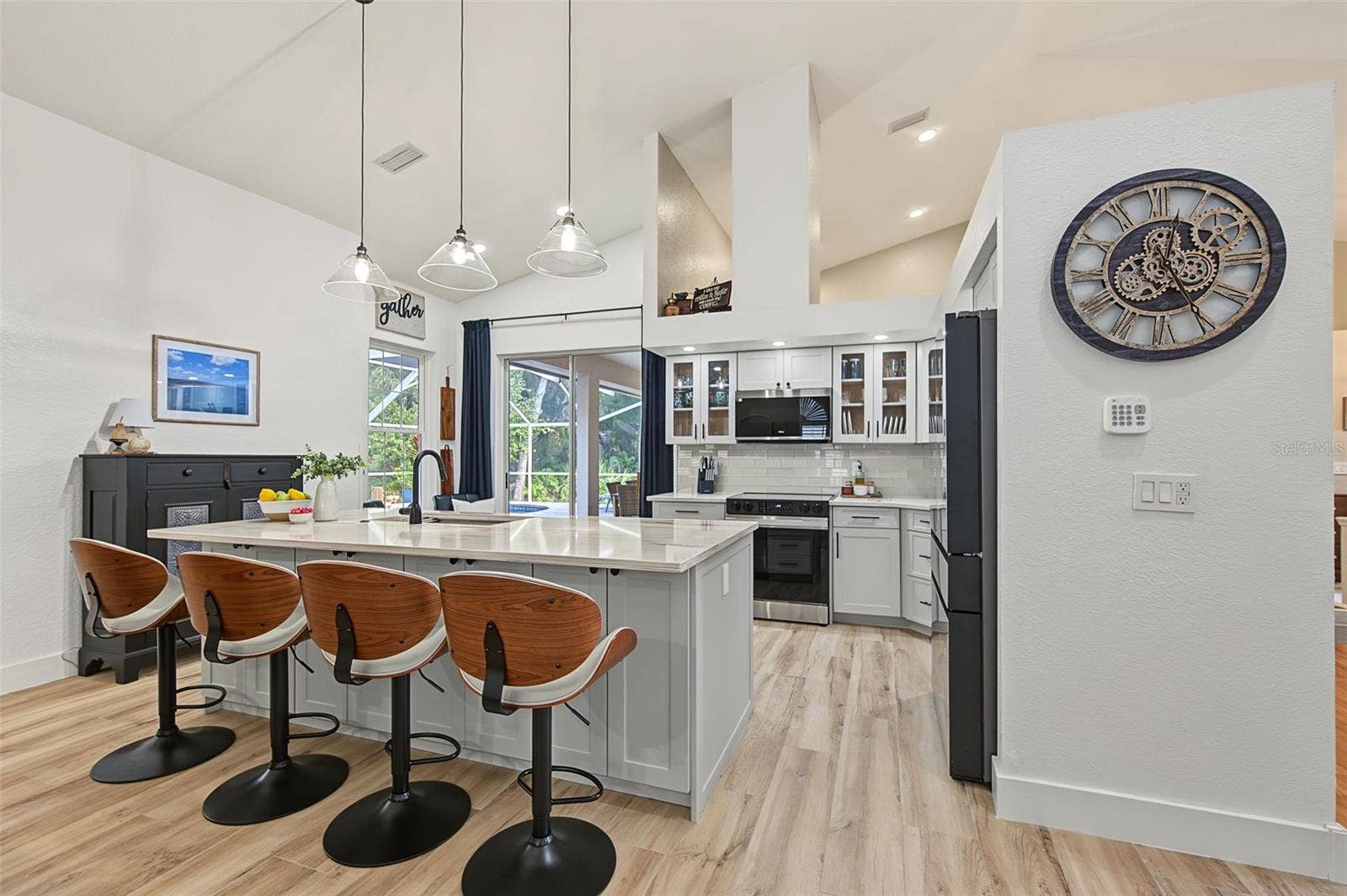 1829 FOXBORO COURT, Oldsmar, FL 34677 1829 FOXBORO COURT, Oldsmar, FL 34677