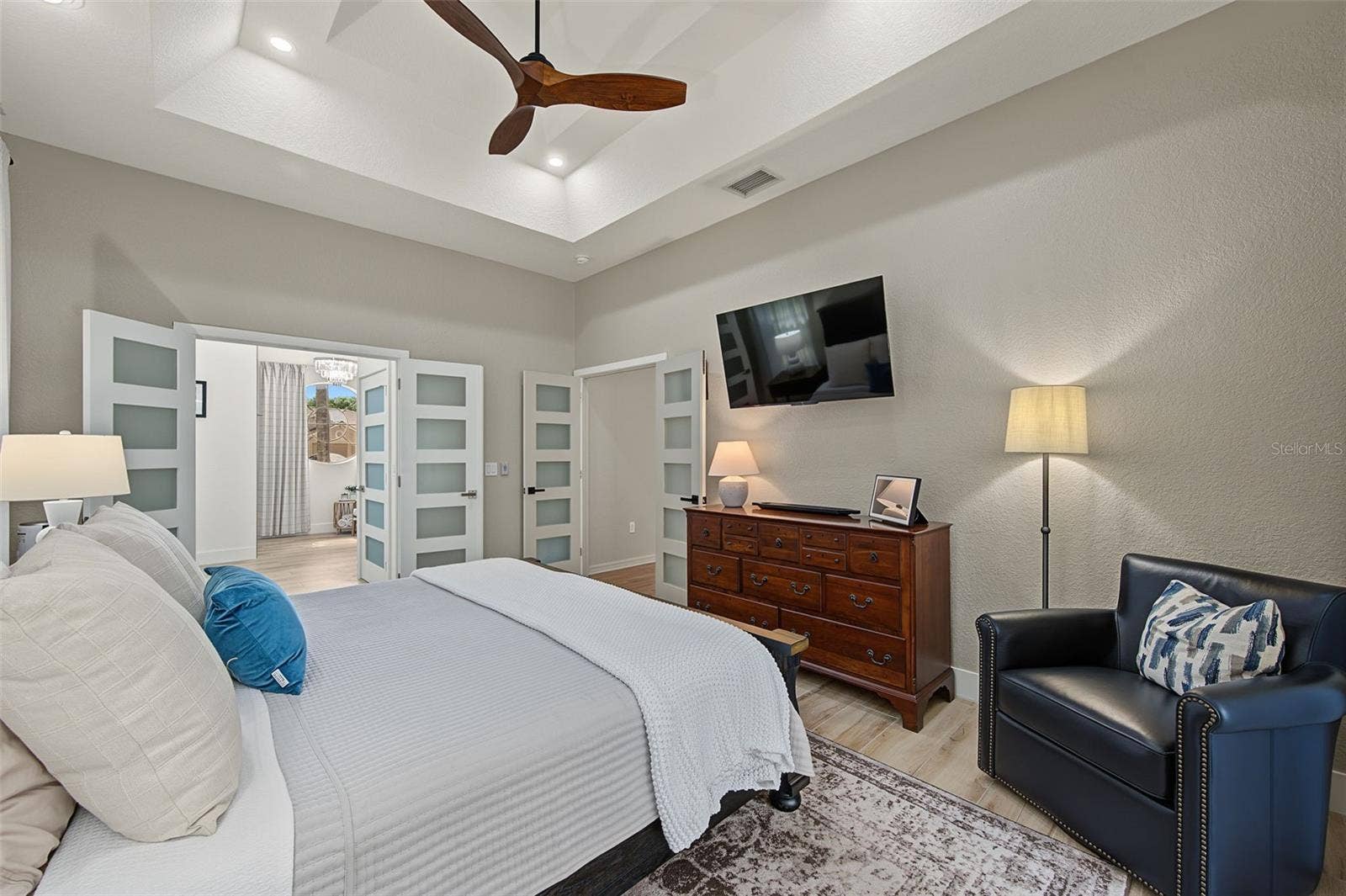 1829 FOXBORO COURT, Oldsmar, FL 34677 1829 FOXBORO COURT, Oldsmar, FL 34677