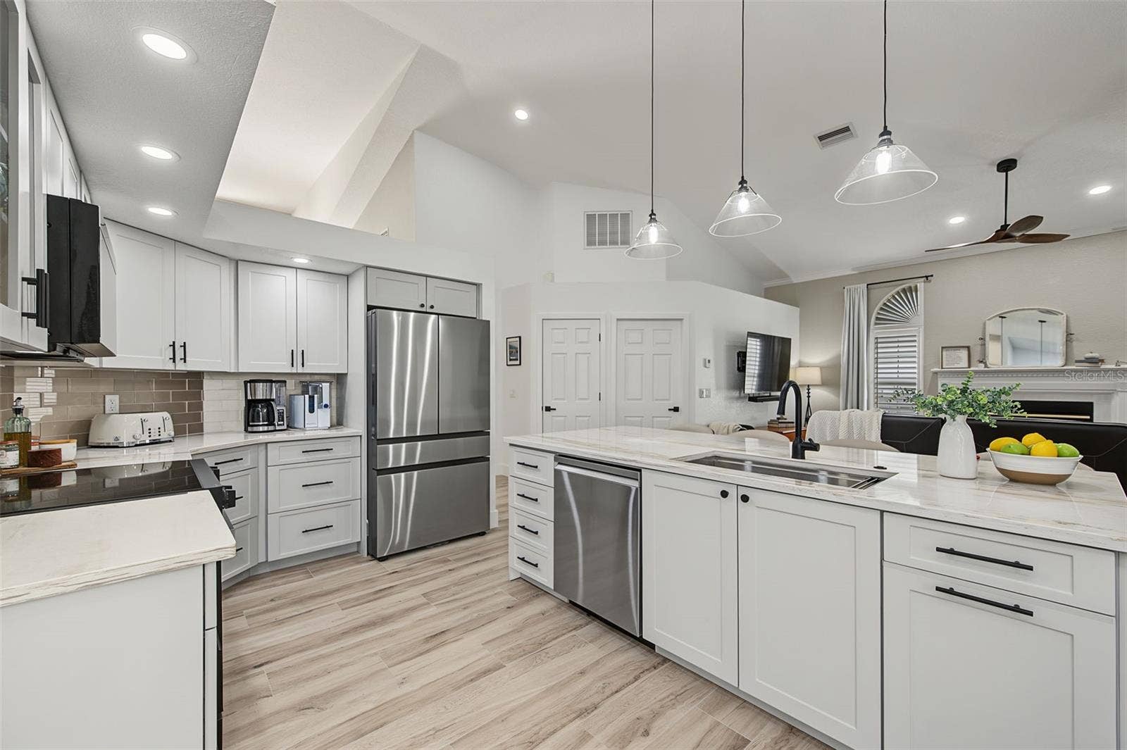 1829 FOXBORO COURT, Oldsmar, FL 34677 1829 FOXBORO COURT, Oldsmar, FL 34677